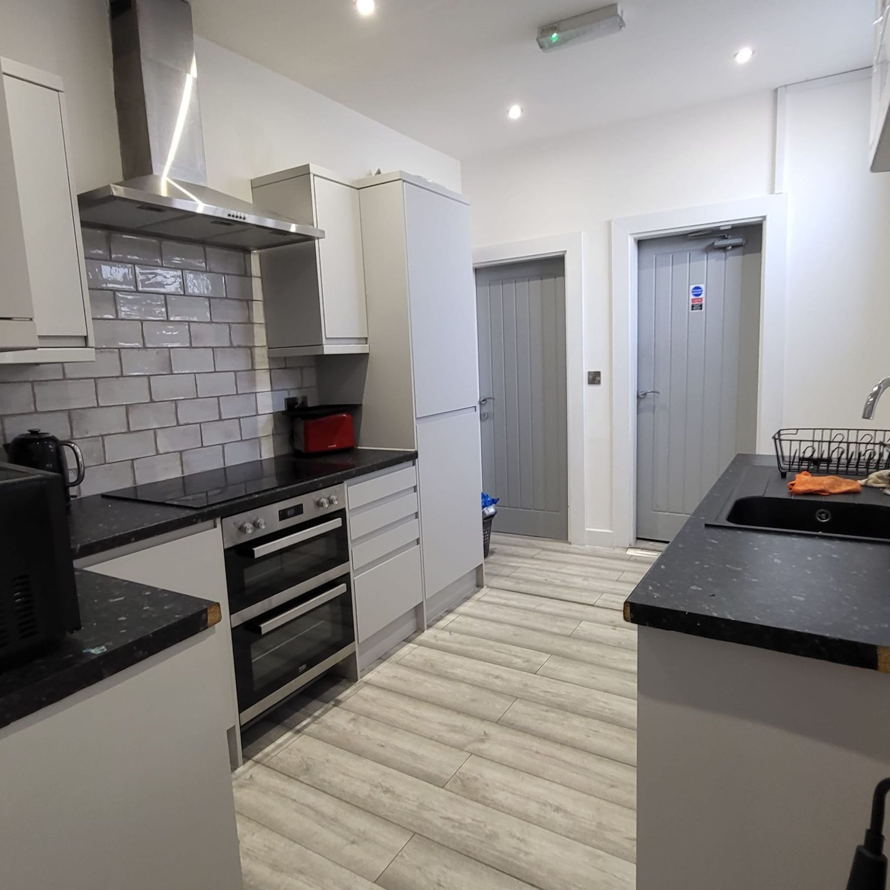 Room to rent in Room 4, St. Marys Road, Doncaster DN1 Zoopla