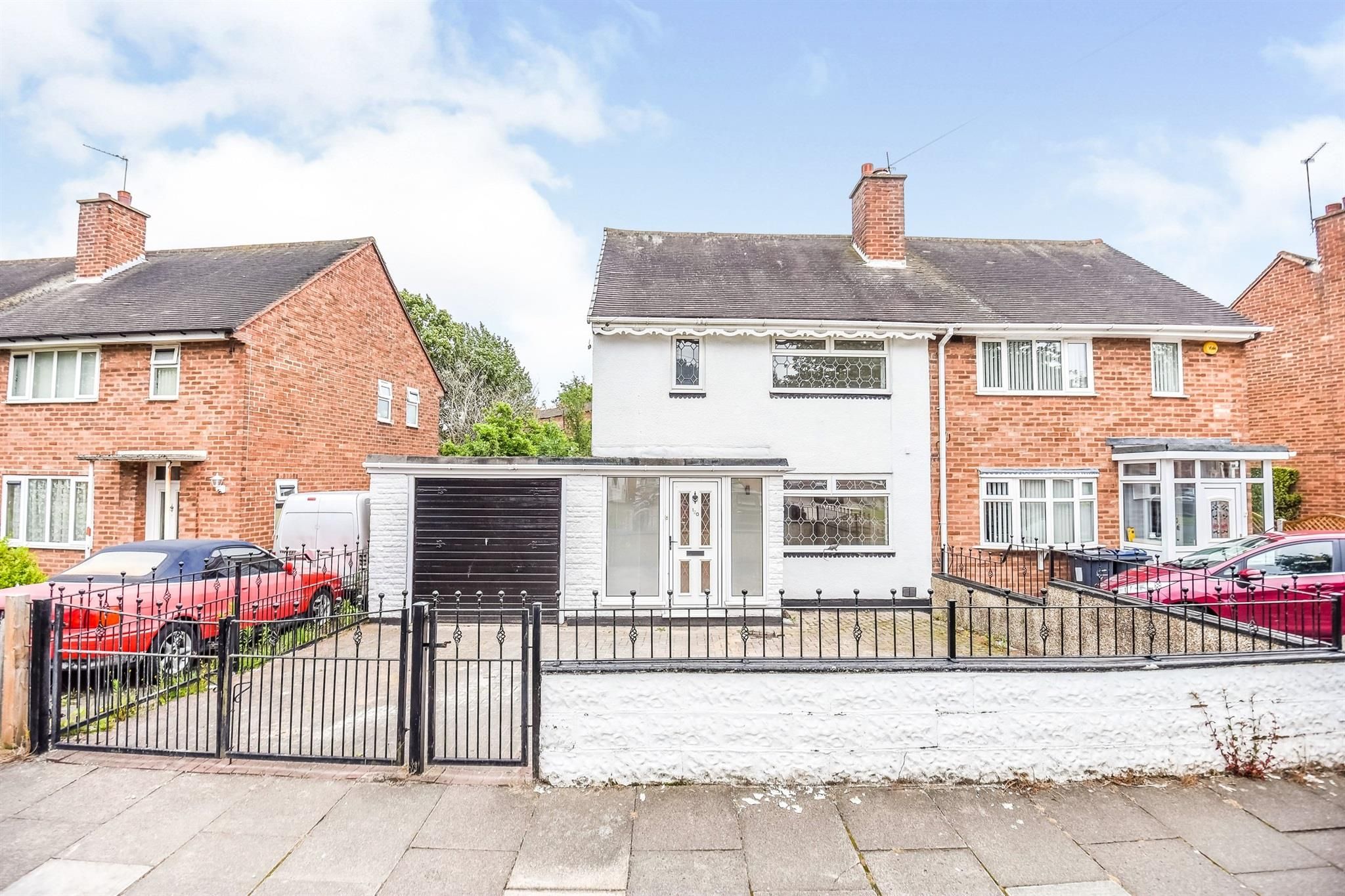 3 bed semidetached house to rent in Brownfield Road, Shard End
