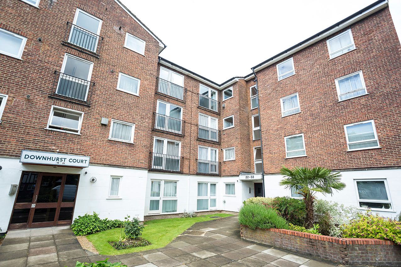 2 bed flat to rent in Downhurst Court, Parson Street, Hendon NW4 Zoopla