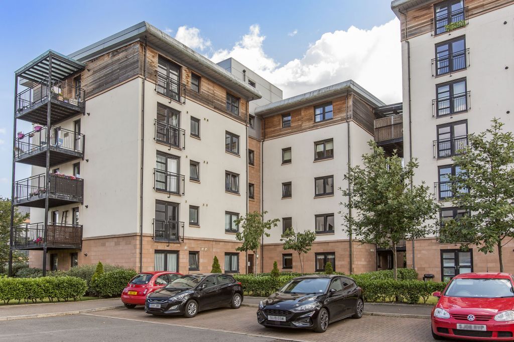 13/4 Constitution Place, Leith, Edinburgh EH6  