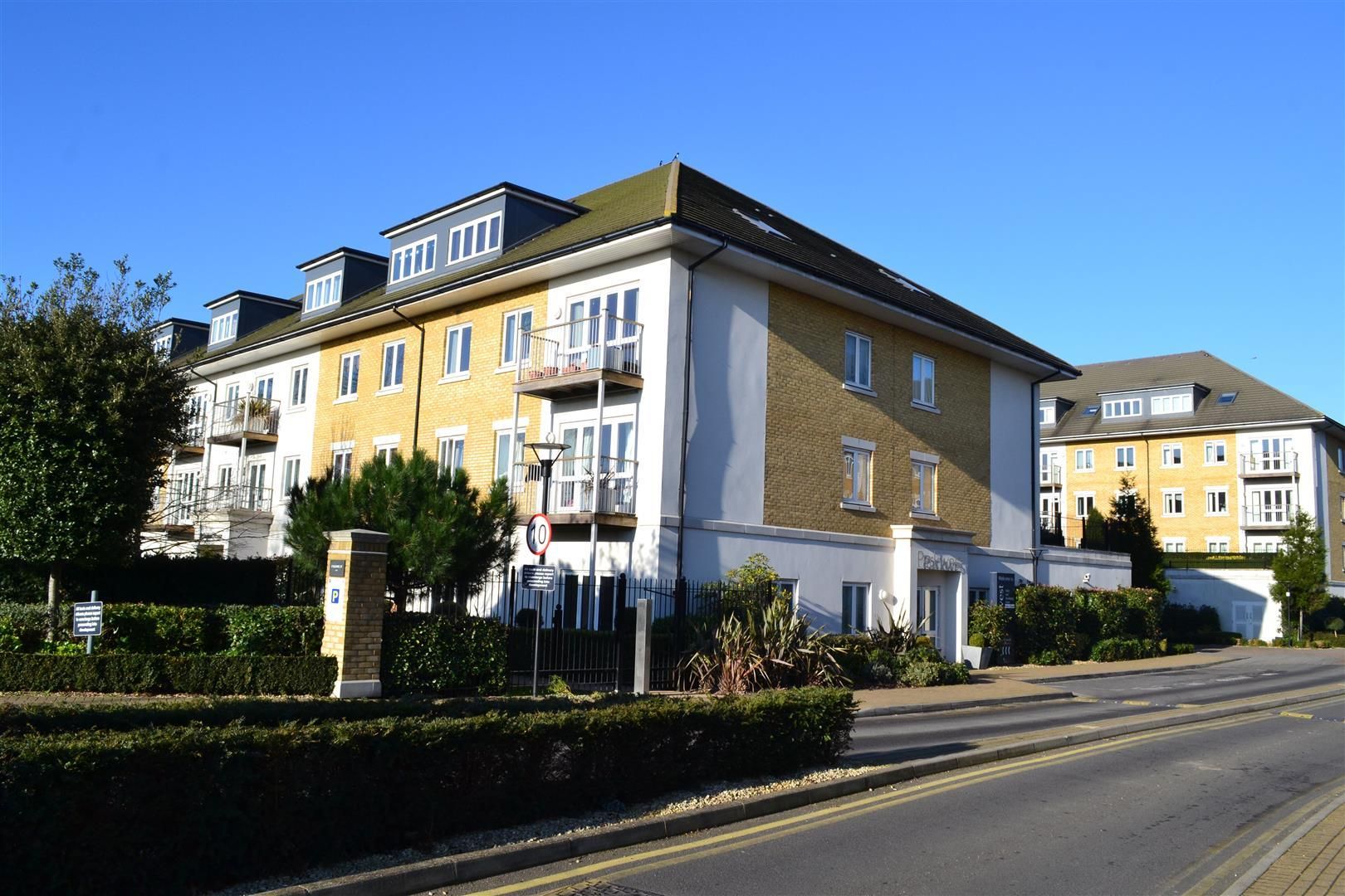 2 bed flat to rent in Park Lodge Avenue, West Drayton UB7 Zoopla