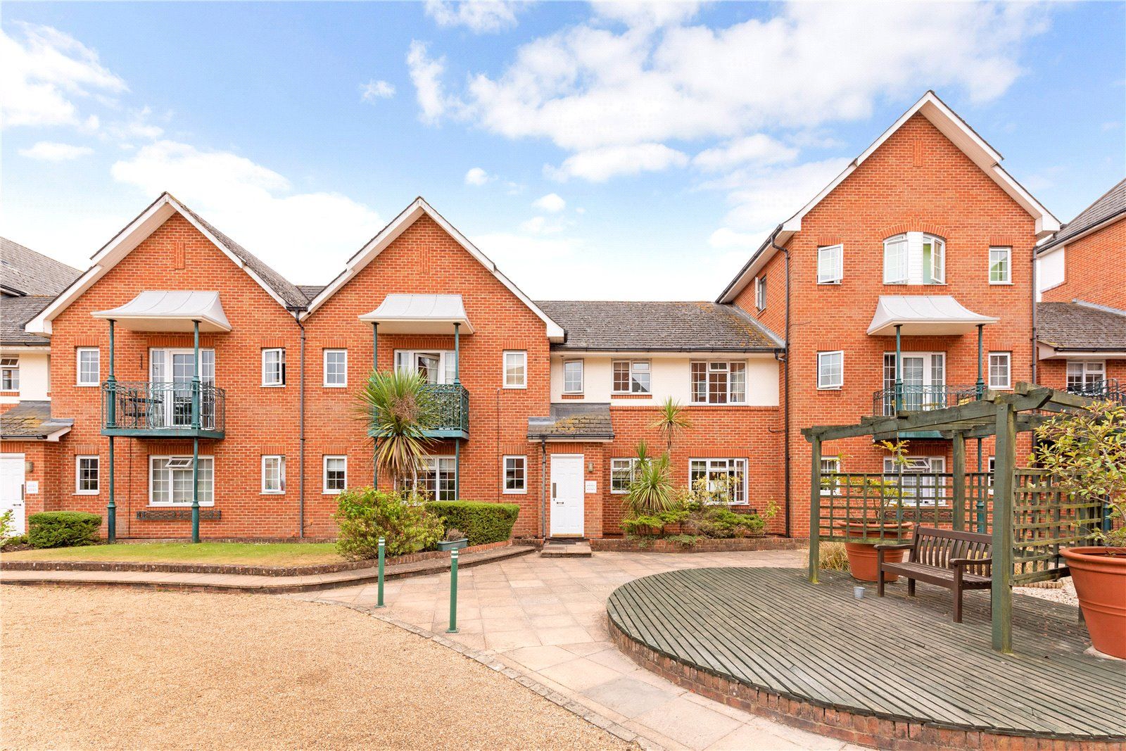 2 bed flat for sale in Knights Place, St. Leonards Road, Windsor