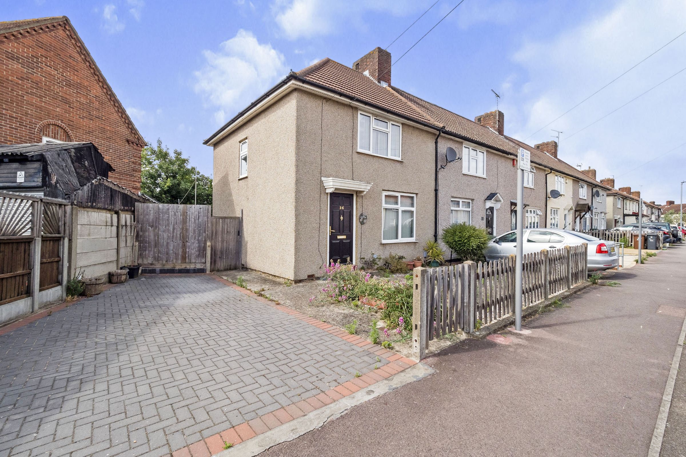 3 bed end terrace house for sale in Stamford Road, Dagenham RM9 Zoopla
