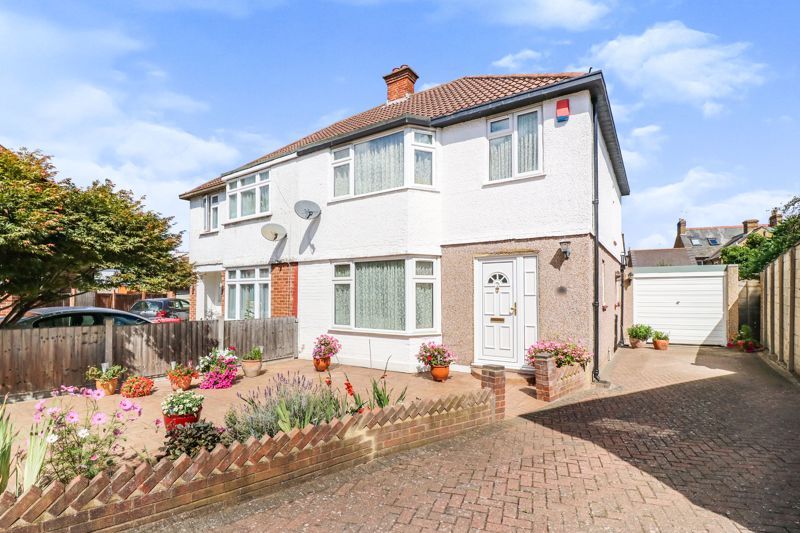3 bed semidetached house for sale in Raymond Road, Langley, Slough SL3 Zoopla