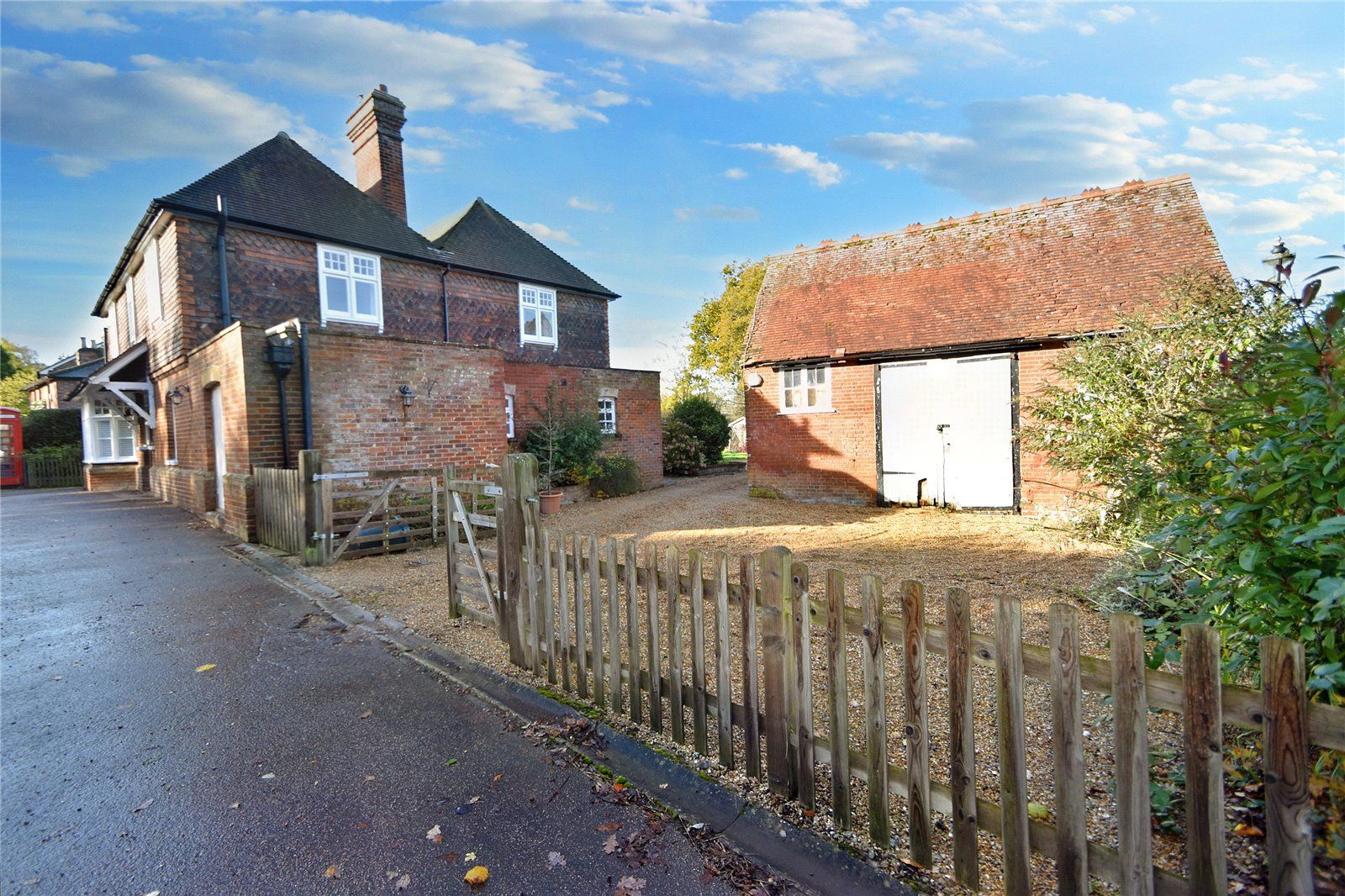 3 bed country house for sale in Wheatsheaf Inn Stable, Marsh Green Road