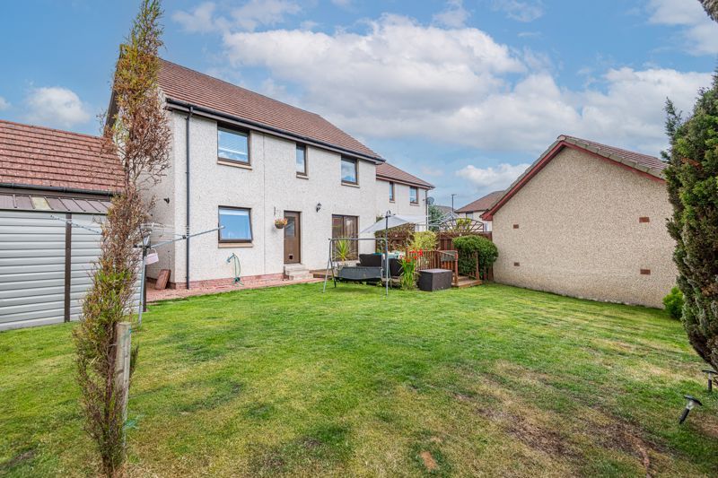 5 bed semidetached house for sale in Atholl Glen Yard, Claverhouse