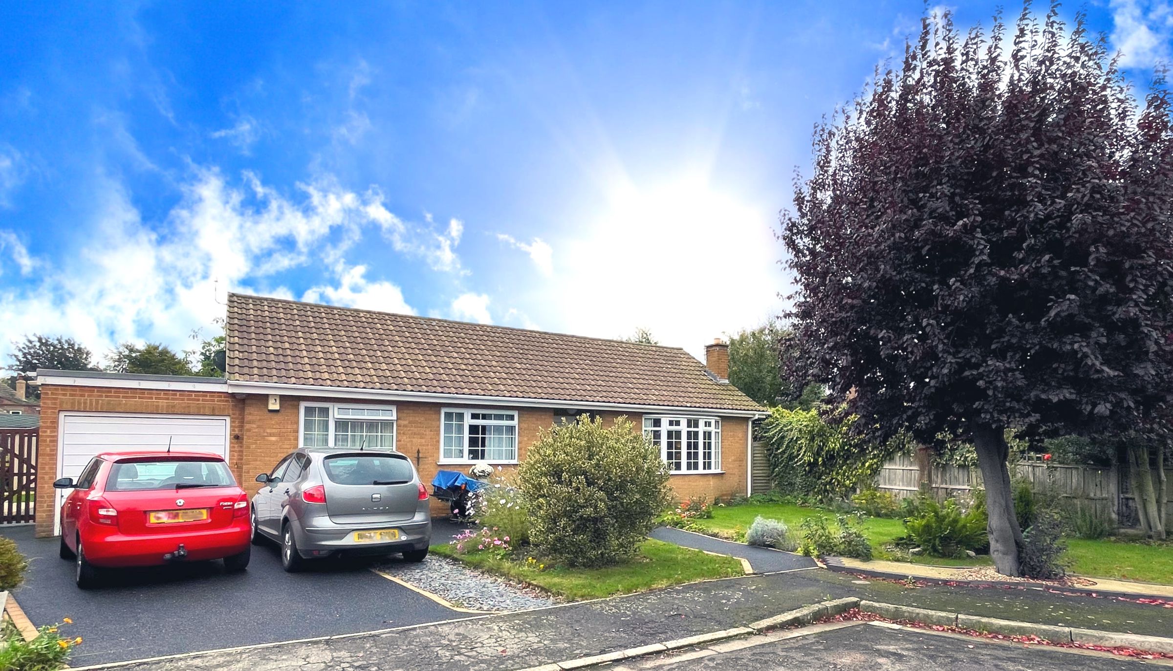 3 bed bungalow for sale in St. Andrews Close, Helpringham, Sleaford