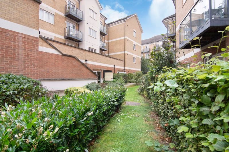 1 bed flat to rent in Ley Farm Close, Garston, Watford WD25 Zoopla