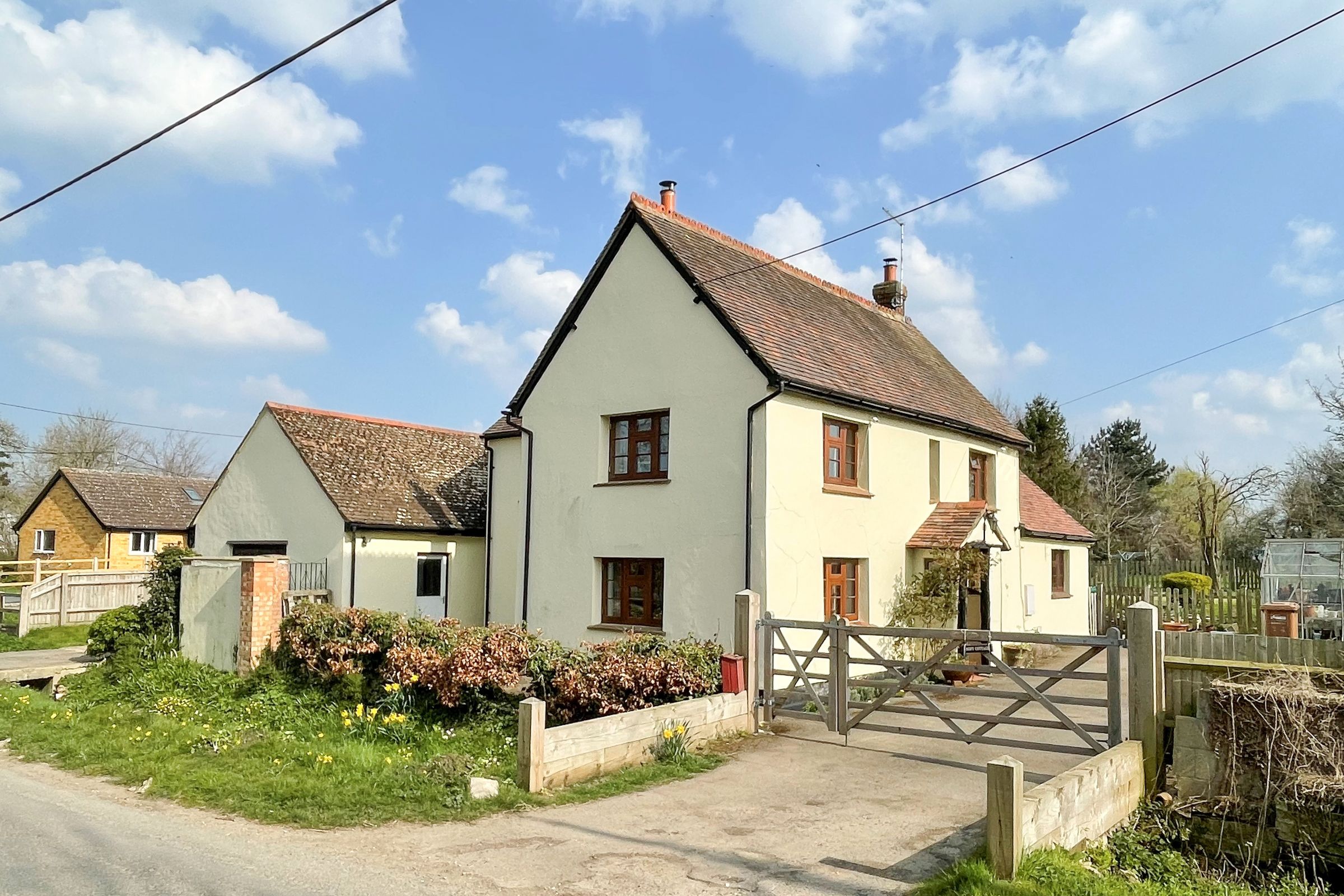 4 bed cottage for sale in Towersey, Oxfordshire OX9 Zoopla