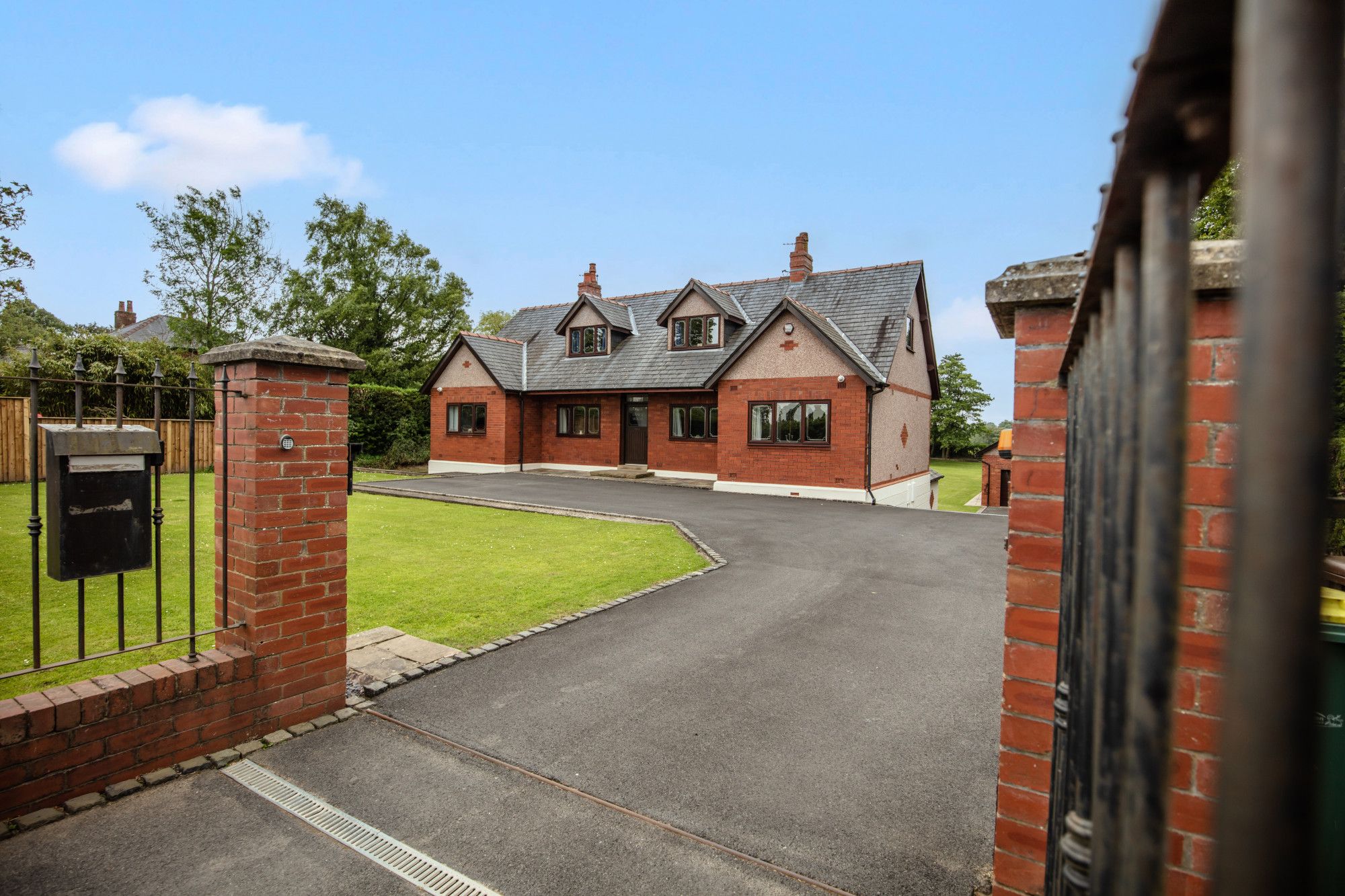 6 bed detached house for sale in Whittingham Lane, Whittingham PR2 Zoopla