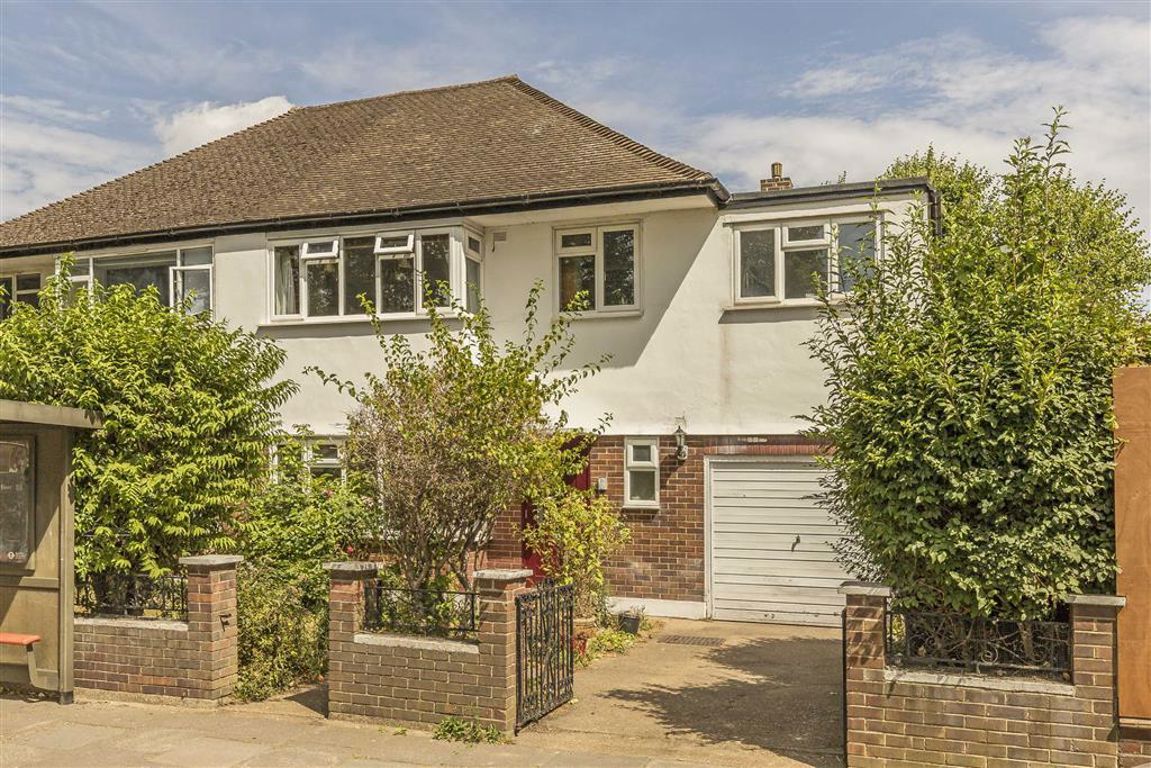 5 bed semidetached house for sale in Hilly Fields Crescent, London SE4