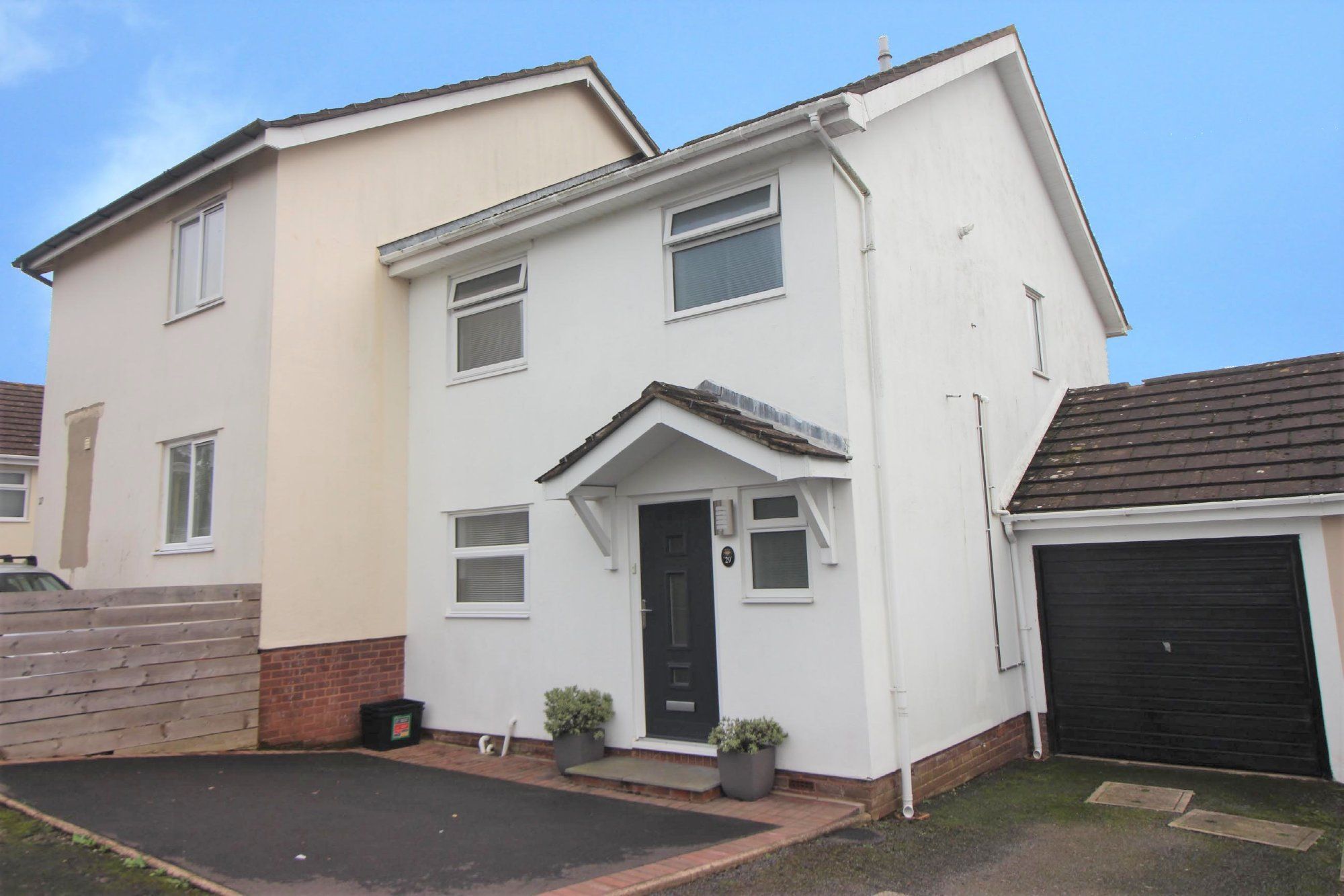 3 bed semidetached house for sale in Hound Tor Close, Hookhills