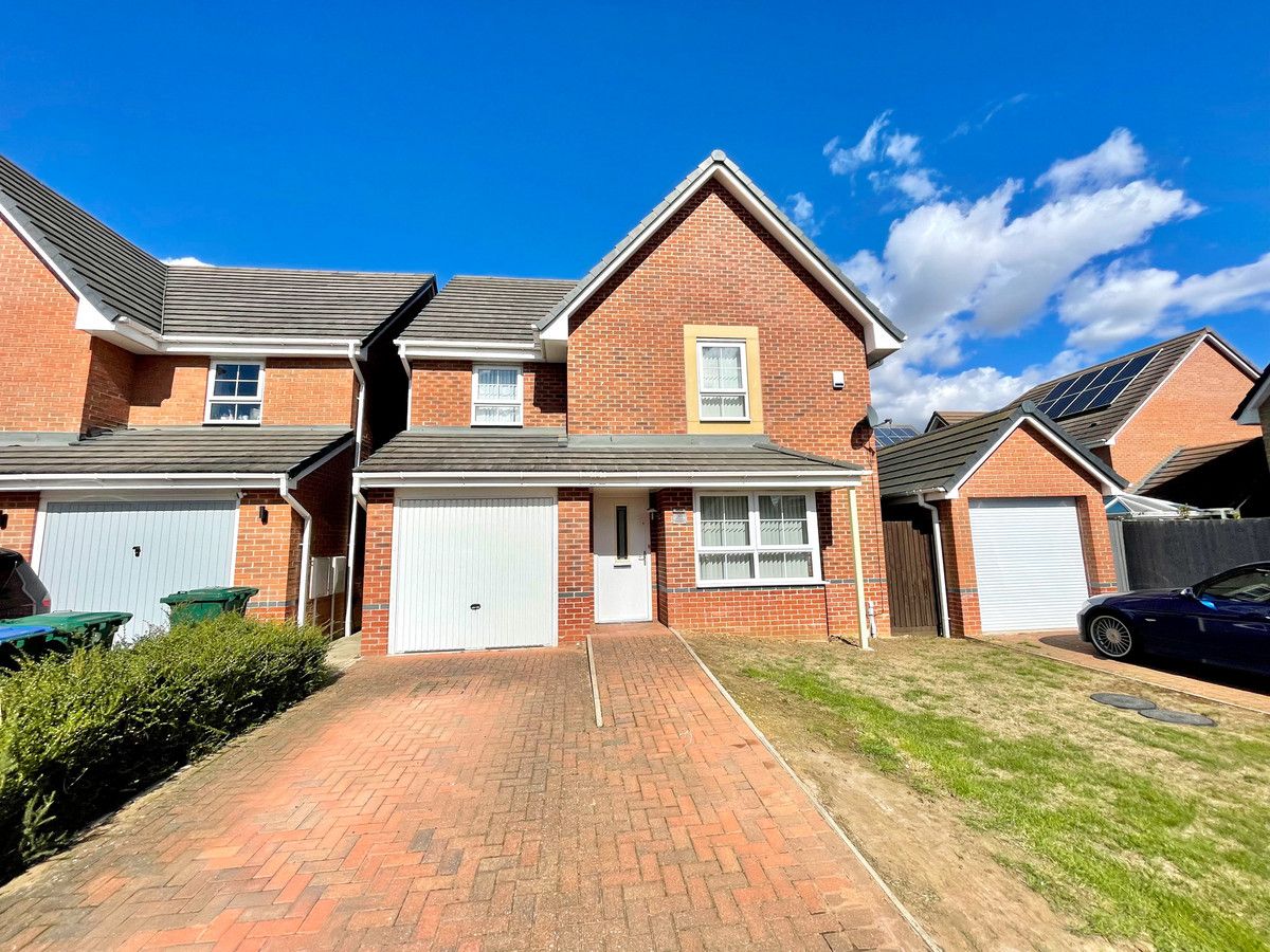 4 bed detached house for sale in Amelia Crescent, Coventry CV3 Zoopla