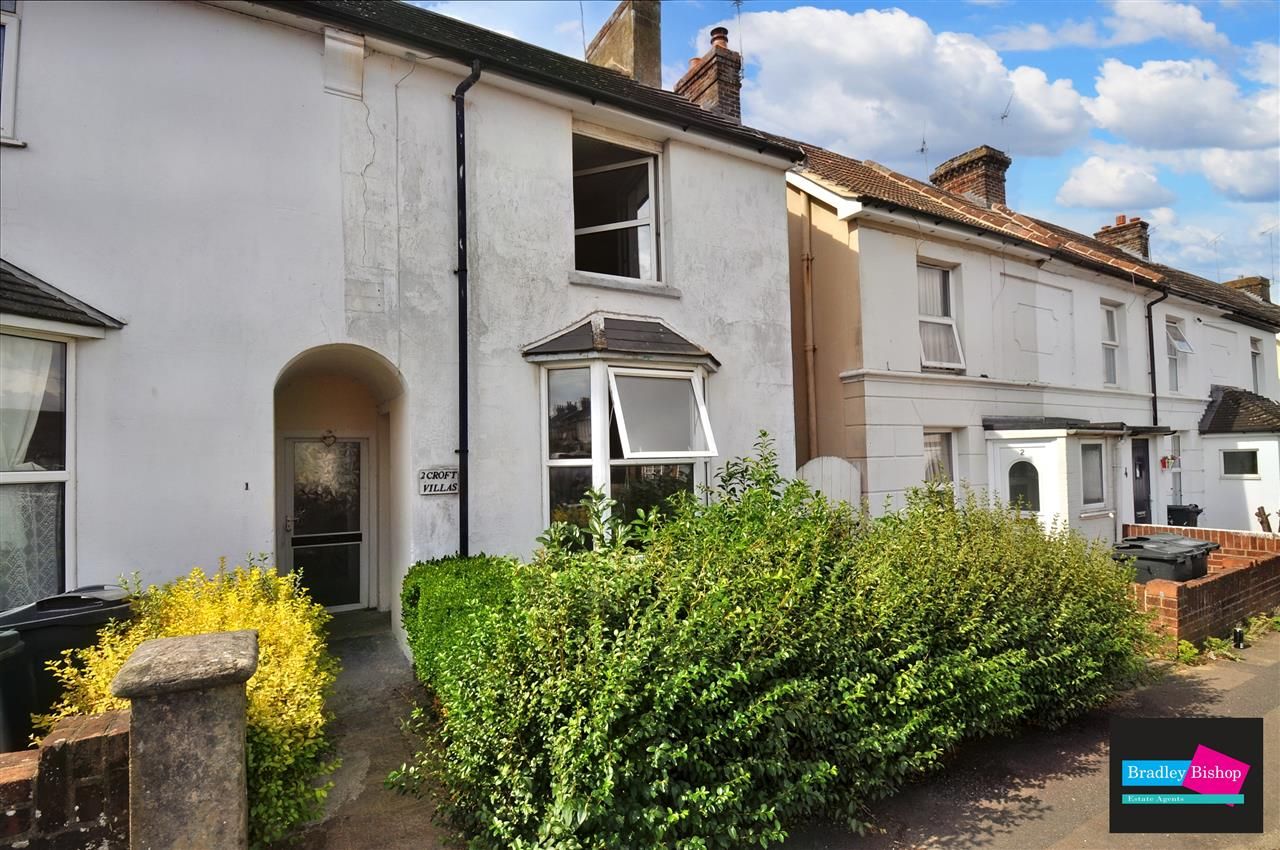 3 bed semidetached house for sale in Croft Villas, Croft Road, Ashford, Kent TN24 Zoopla