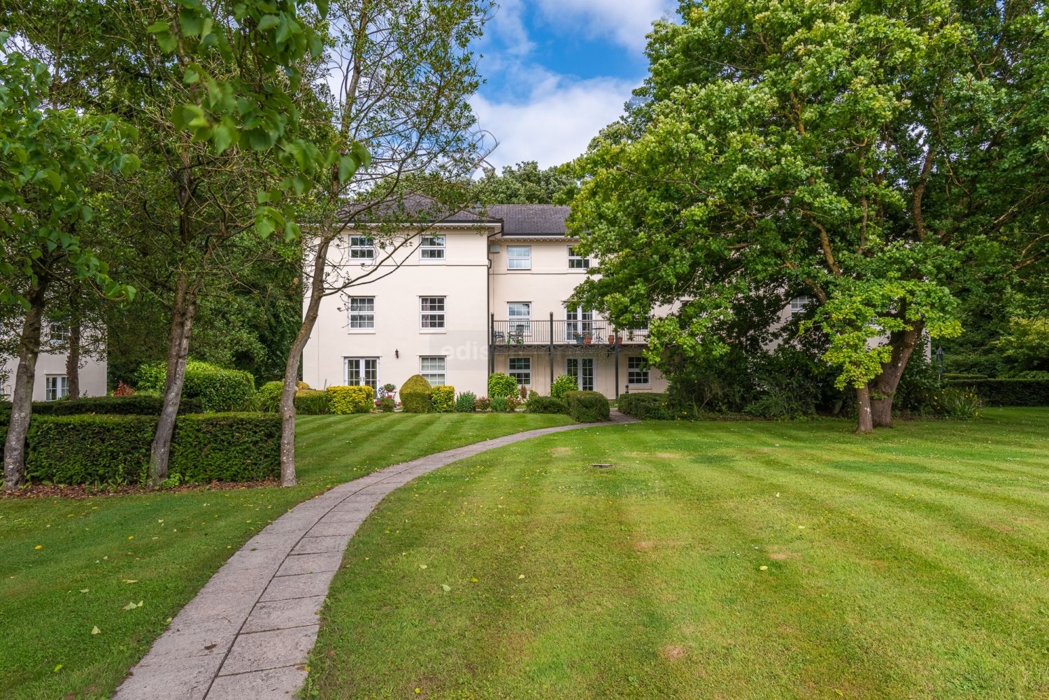 2 bed flat to rent in Rockwood House, Gravel Hill Road, Yate, South