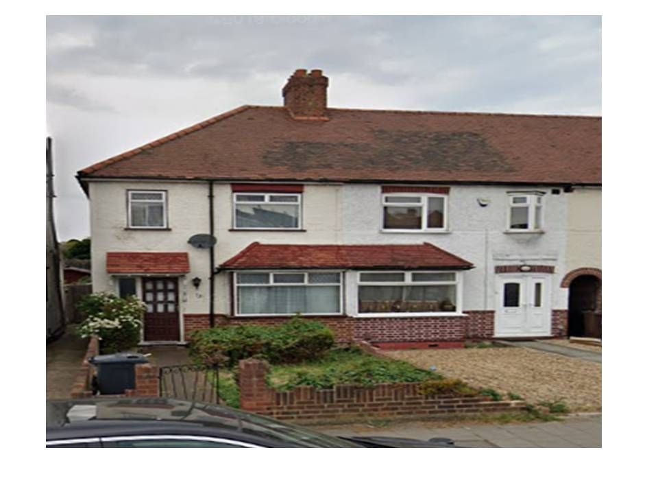 3 bed terraced house to rent in Twickenham Road, Isleworth TW7 Zoopla