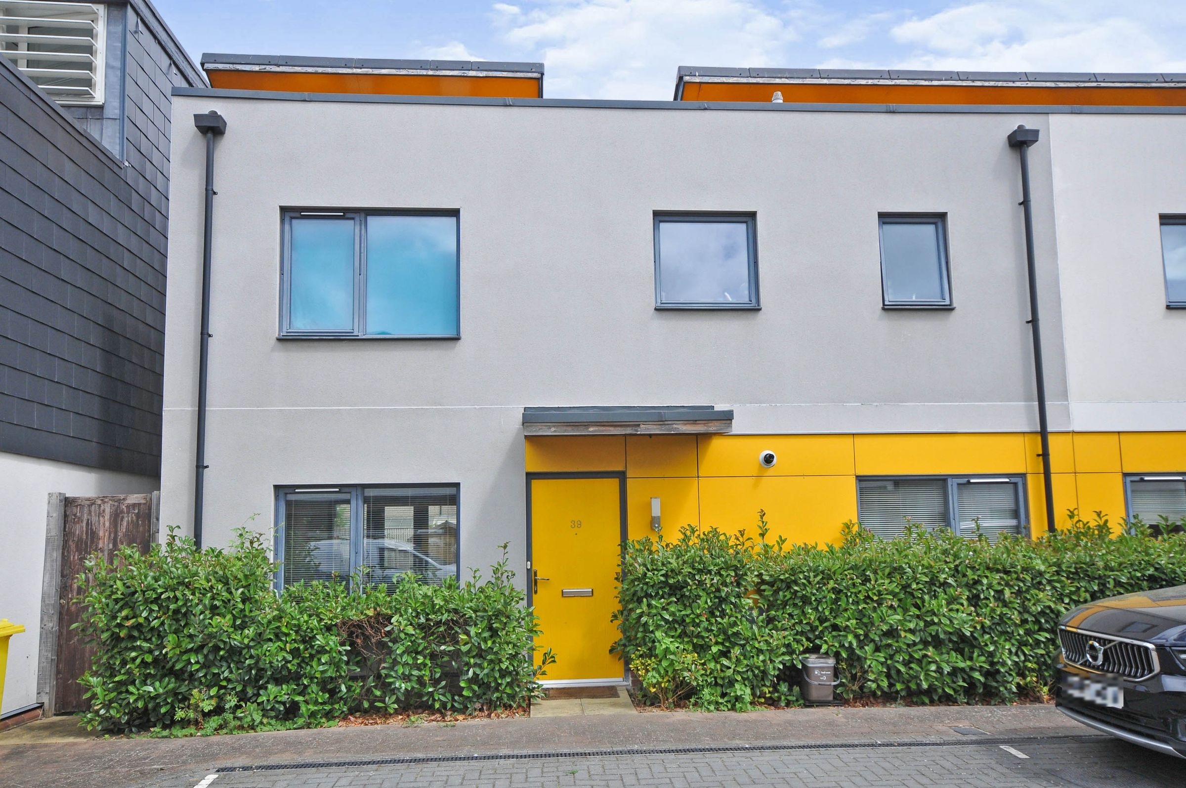 3 bed end terrace house for sale in Cairns Avenue, London SW16 Zoopla