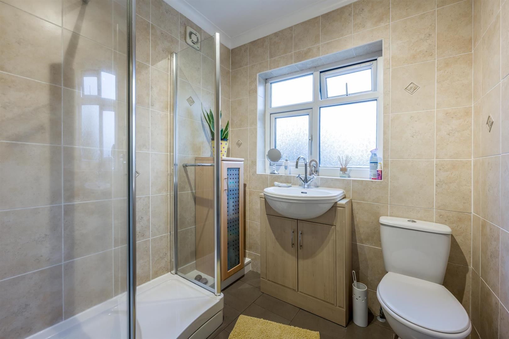 4 bed semidetached house for sale in Mildred Road, Cradley Heath B64