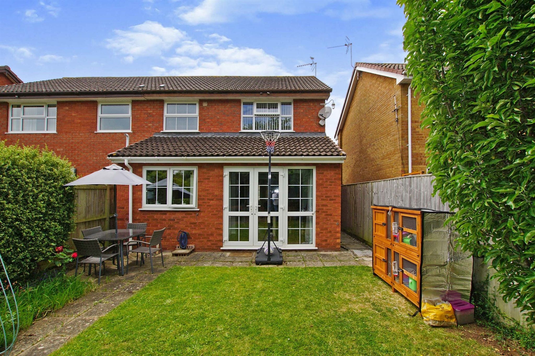 3 bed semidetached house for sale in Cabot Close, Yate, Bristol BS37