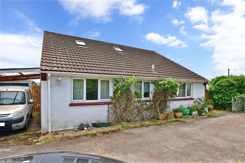 4 bed bungalow for sale in High View, Freshwater, Isle Of Wight PO40