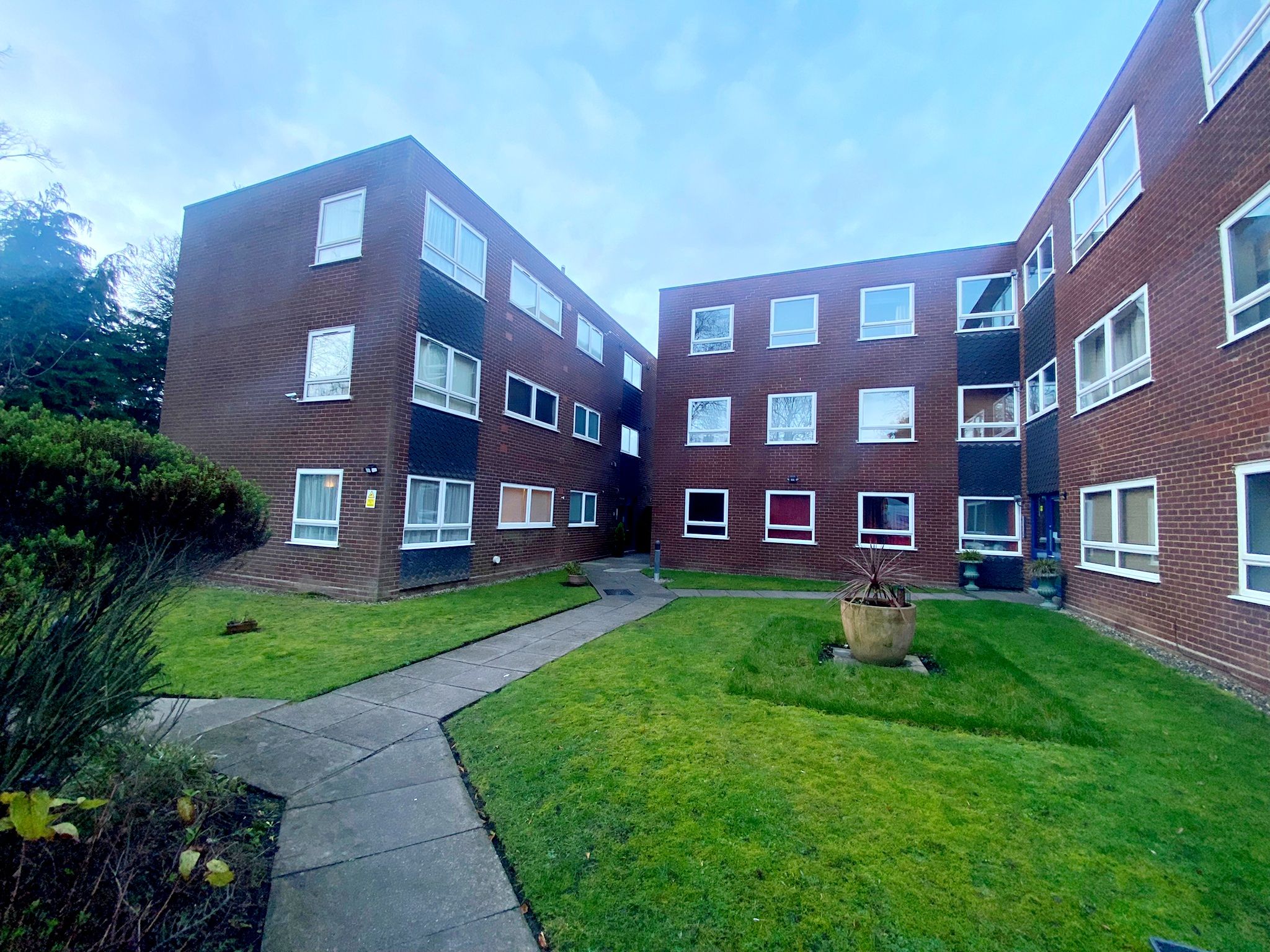 2 bed flat to rent in Newbridge Mews, Tettenhall Road, Wolverhampton