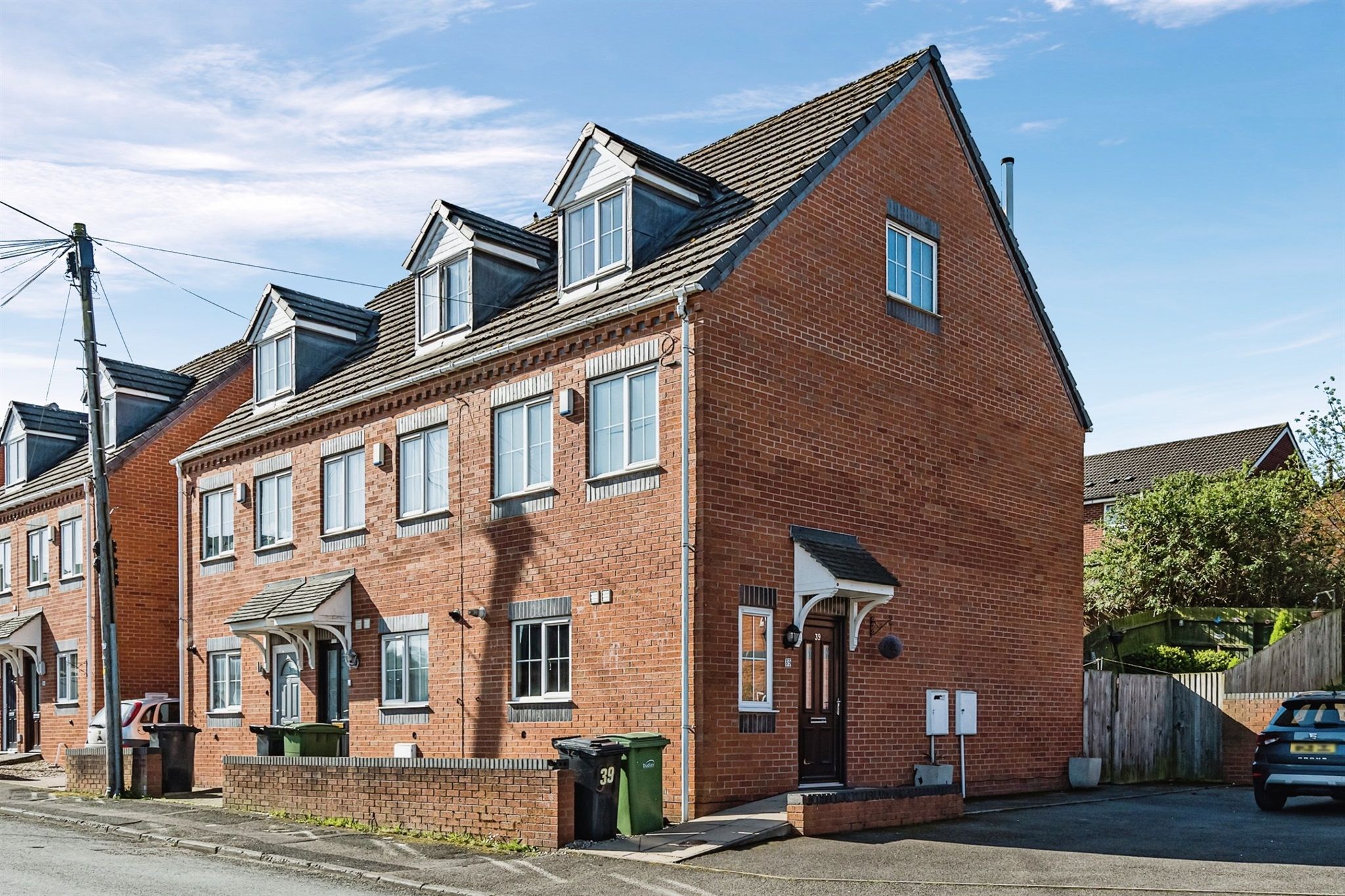4 bed end terrace house for sale in Hill Street, Lye, Stourbridge DY9
