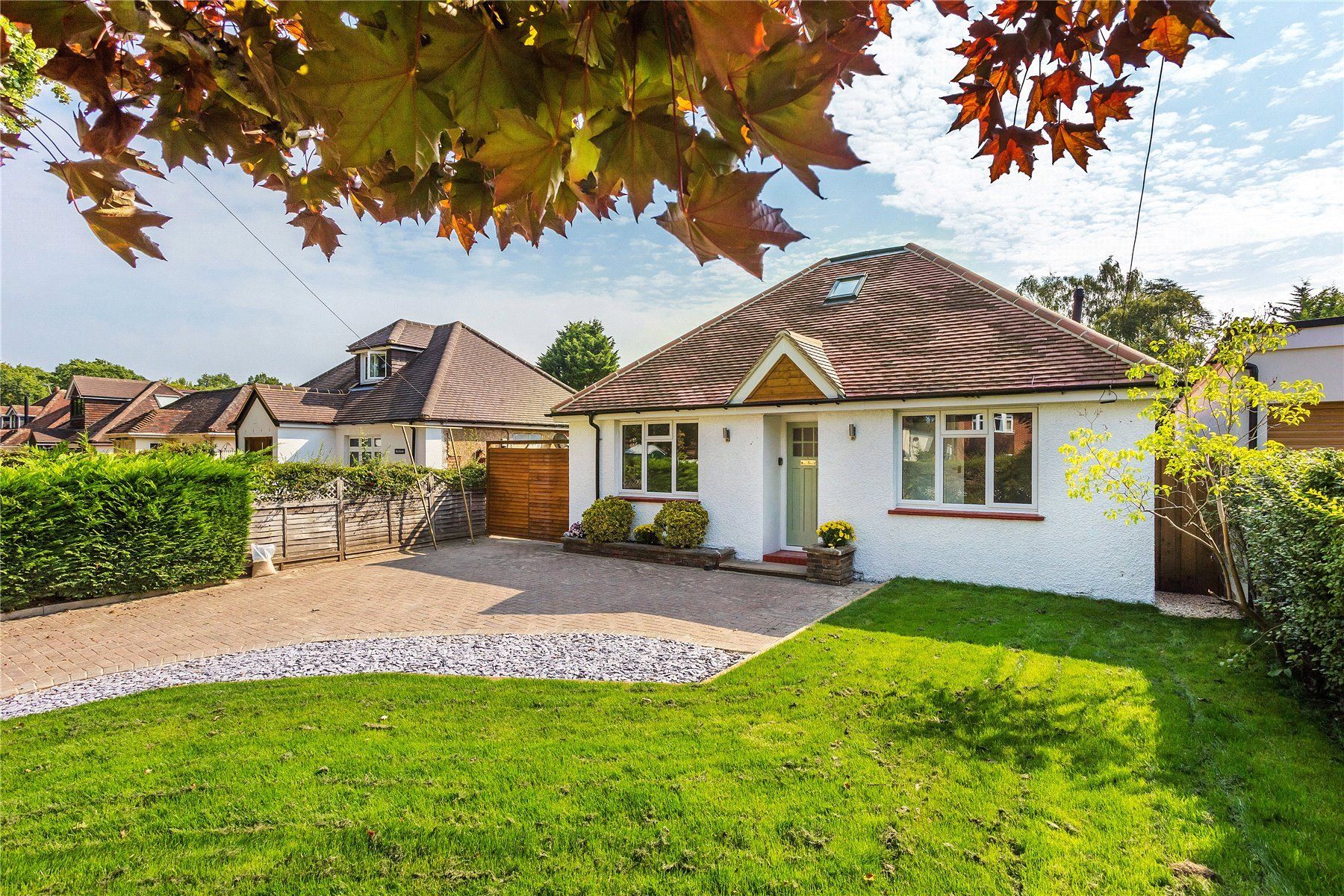 4 bed detached house for sale in Chobham, Woking, Surrey GU24 Zoopla