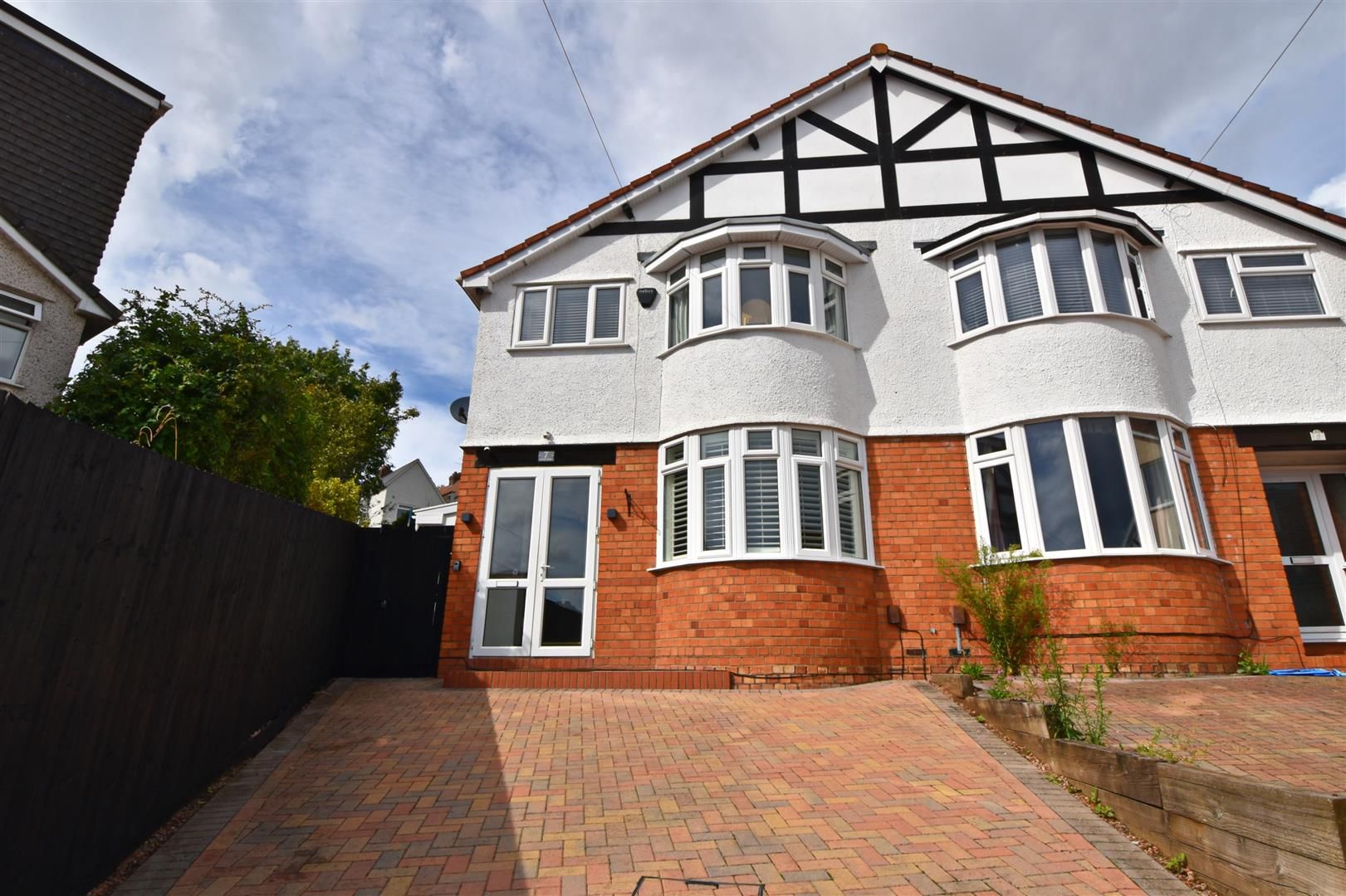 3 bed semidetached house for sale in High Park, Brislington, Bristol