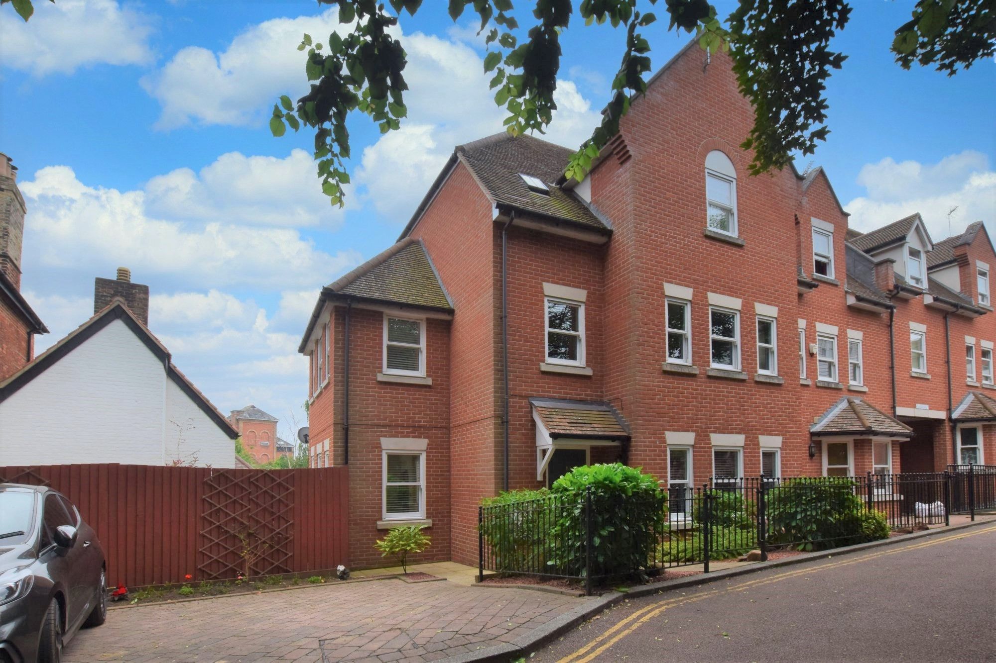 Land Lane, East Hill, Colchester CO1  