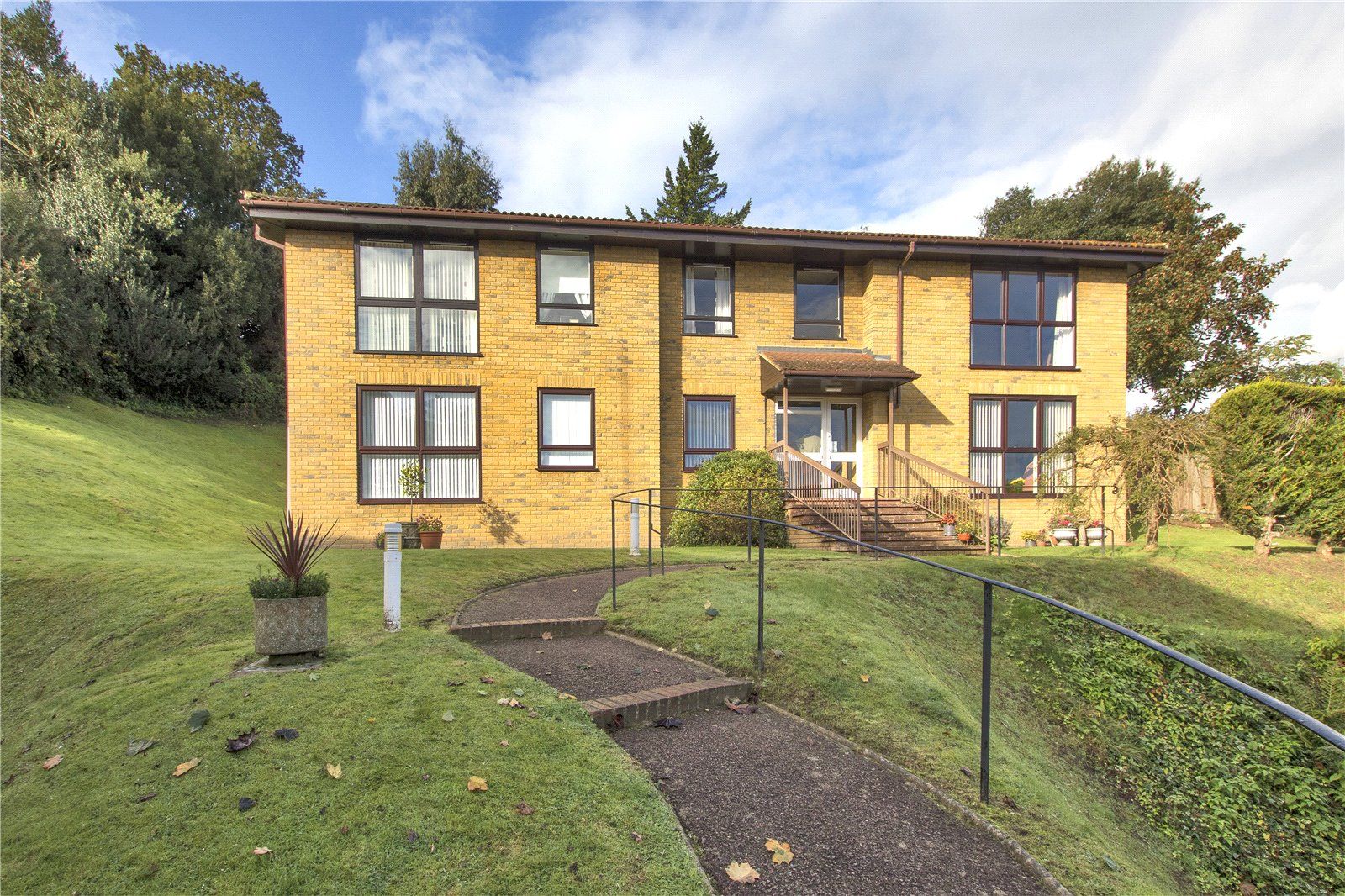 3 bed flat for sale in Wood Lodge Grange, Saint Johns Hill, Sevenoaks