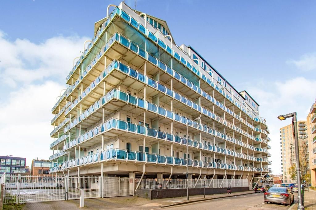 2 bed flat to rent in Lyon Road, HarrowOnTheHill, Harrow HA1 Zoopla