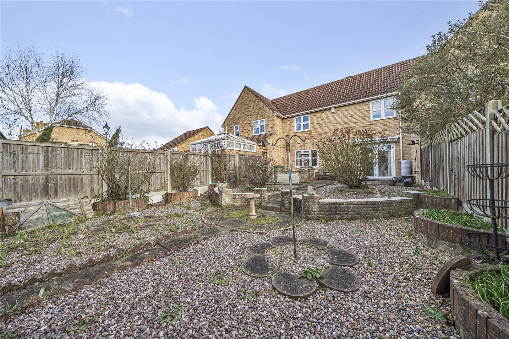 3 bed terraced house for sale in Camomile Drive, Weavering, Maidstone