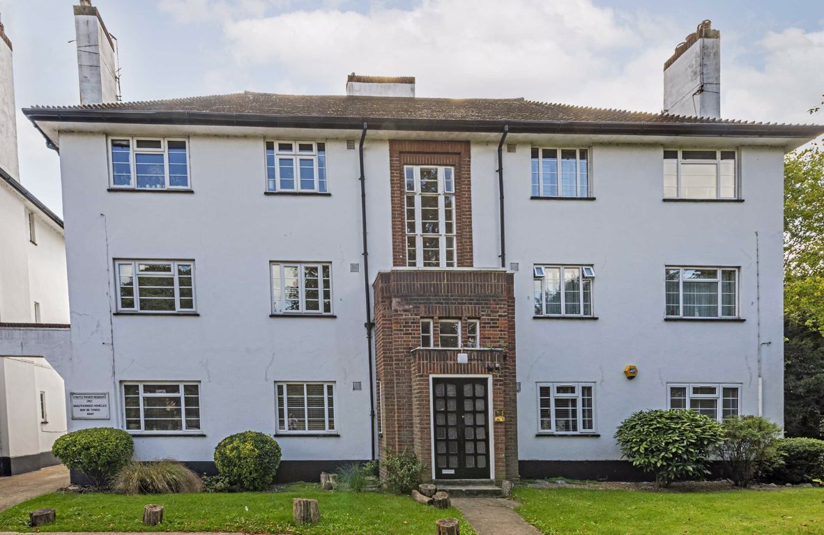 2 bed flat for sale in Chertsey Road, St Margarets, Twickenham TW1 Zoopla