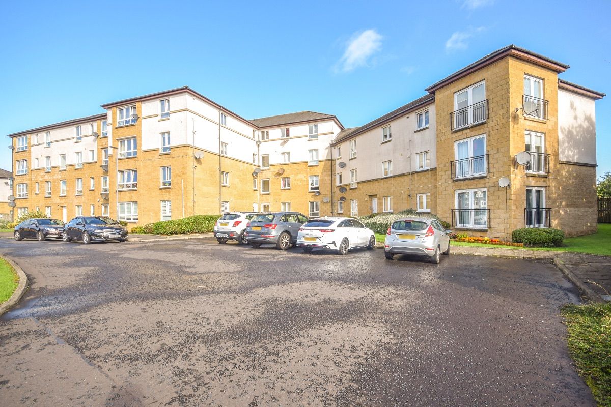 2 bed flat for sale in Croft Gardens, Cambuslang, Glasgow G72 Zoopla