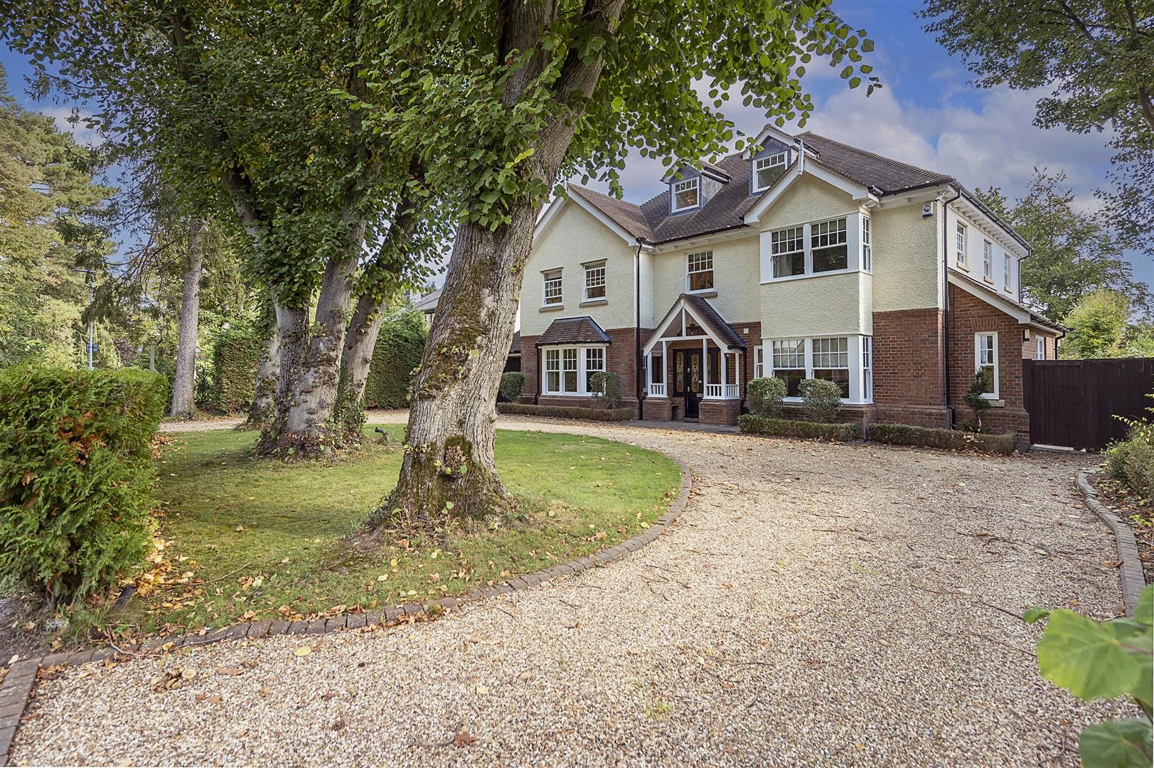 6 bed detached house for sale in Park Avenue North, Harpenden AL5 Zoopla