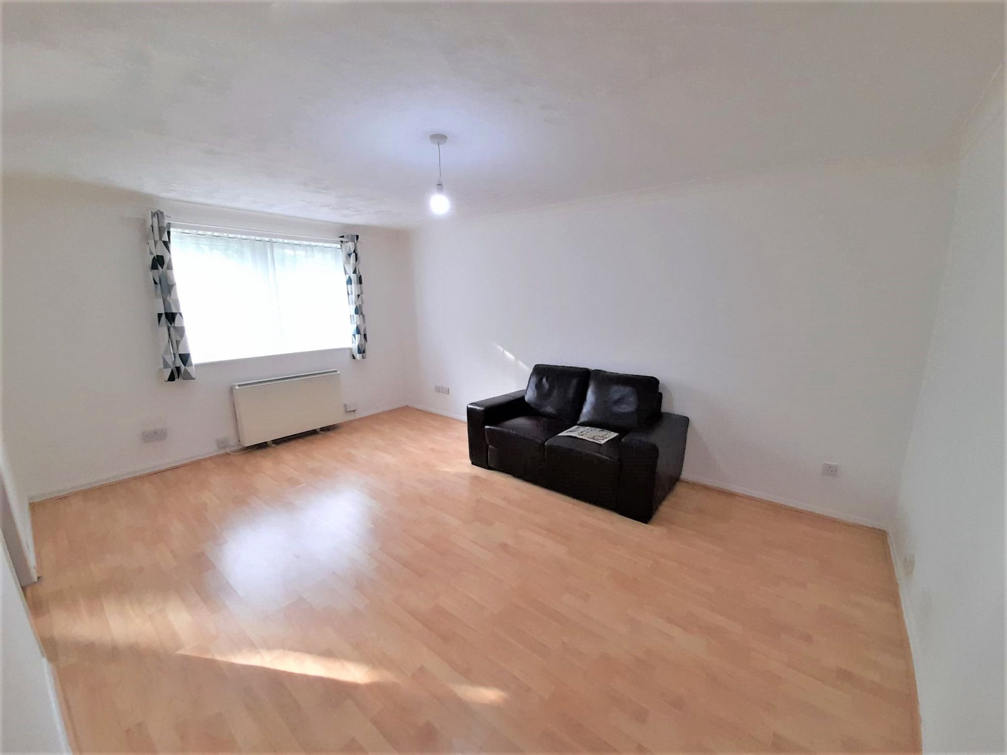 2 bed flat to rent in Evergreen Way, Hayes, Greater London UB3 Zoopla