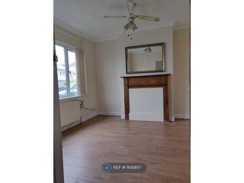 3 bed terraced house to rent in Saint Marks Avenue, Northfleet DA11 Zoopla