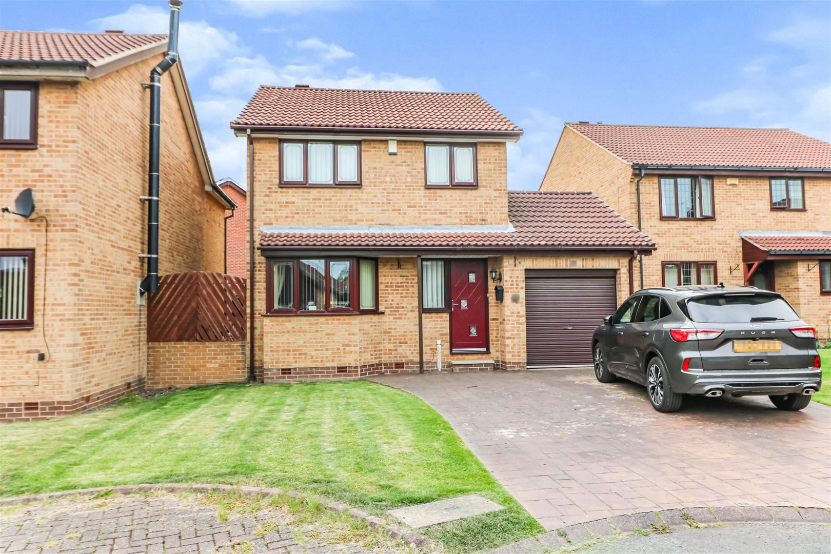 3 bed detached house for sale in Howson Close, Ravenfield, Rotherham