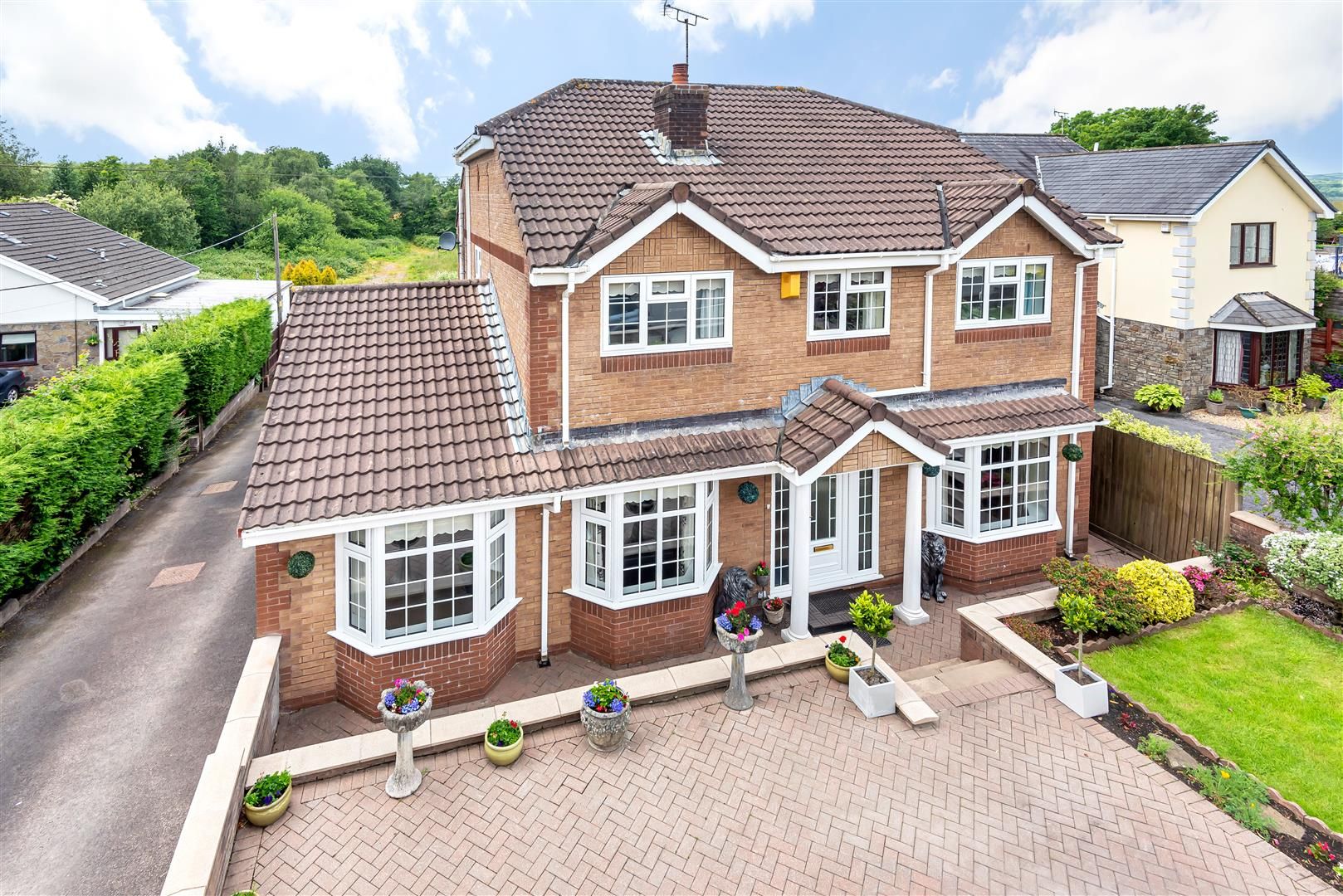 5 bed detached house for sale in Swansea Road, Llangyfelach, Swansea