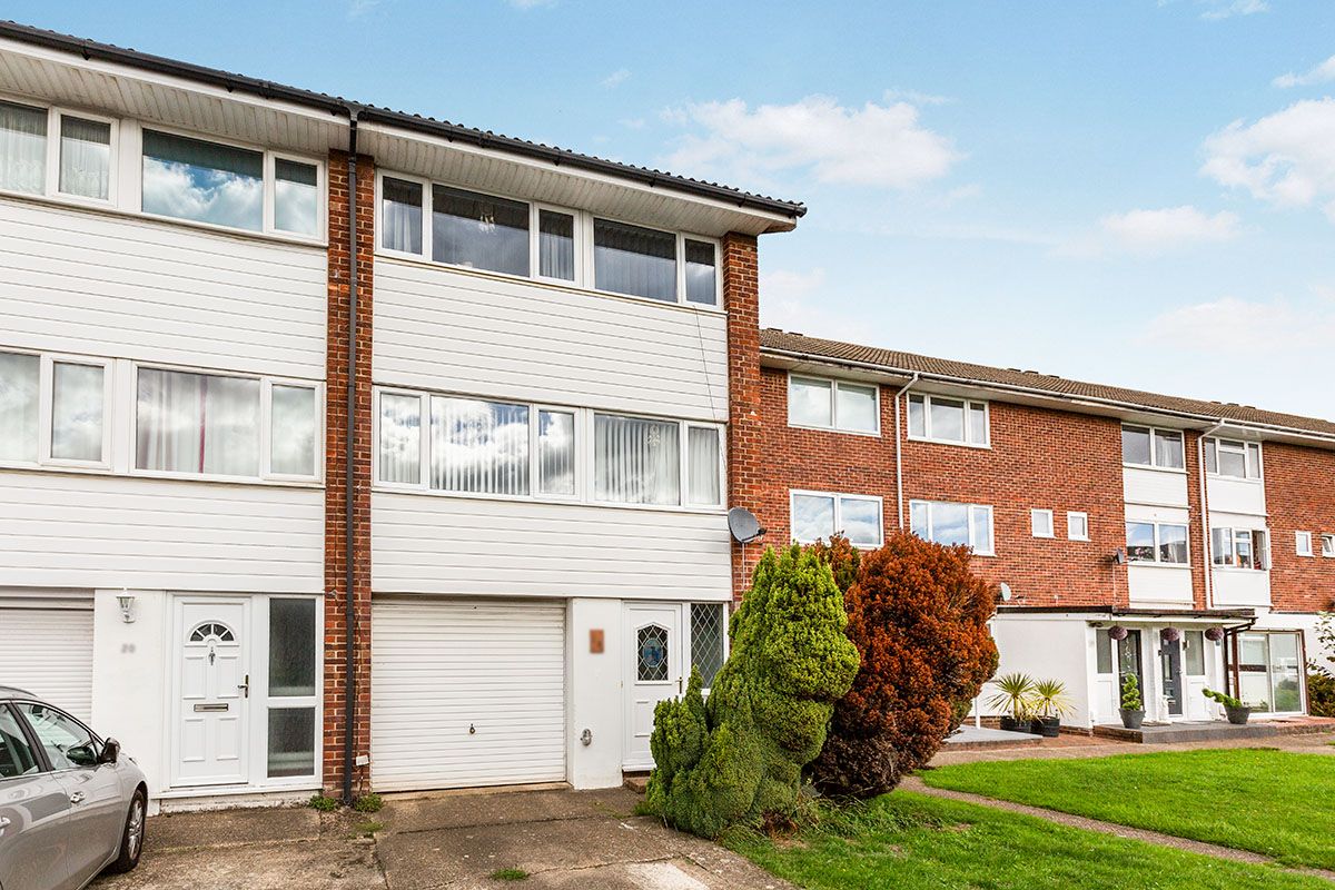 3 bed end terrace house for sale in Ladds Way, Swanley, Kent BR8 Zoopla