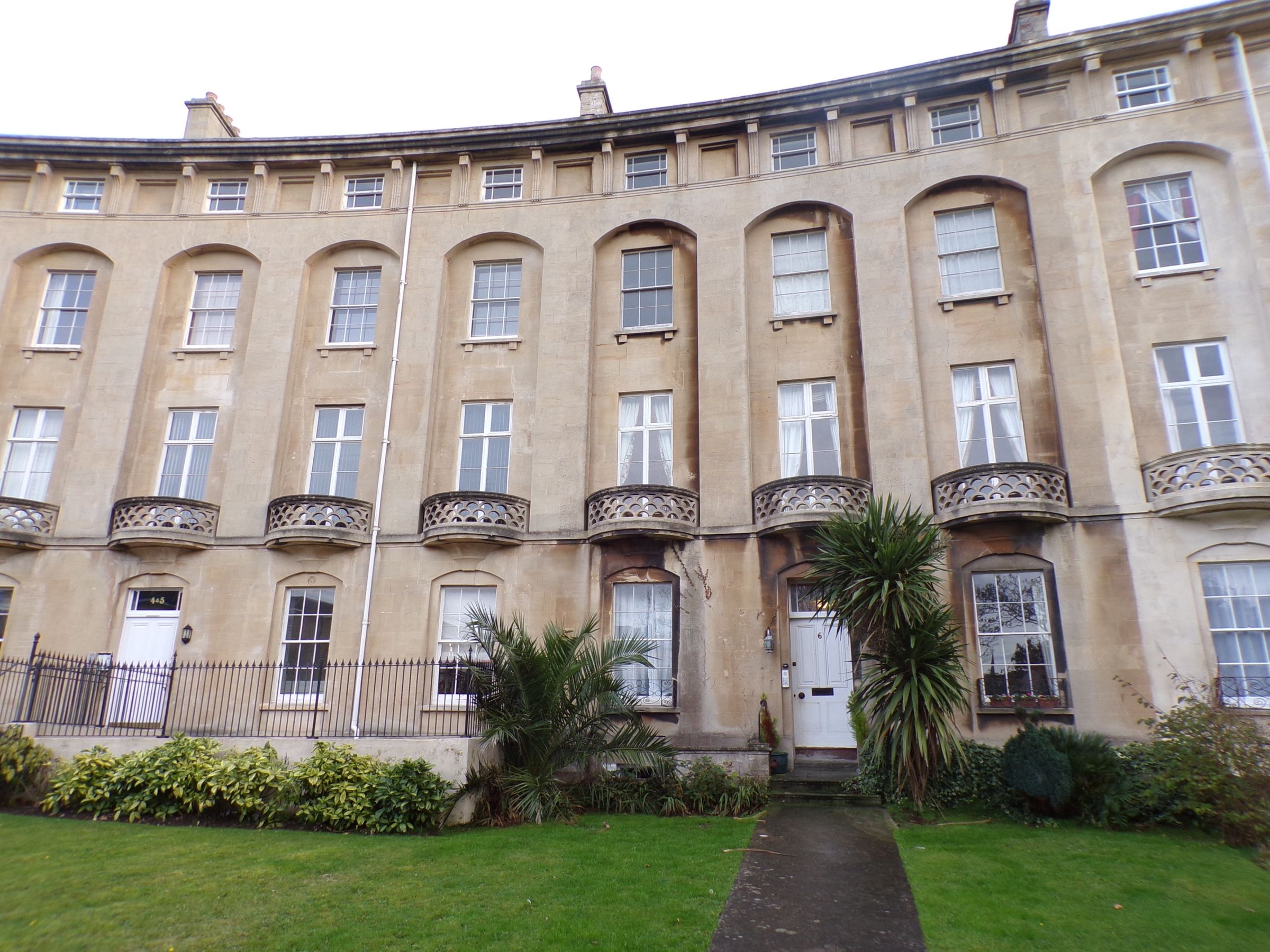 2 bed flat to rent in Royal Crescent, WestonSuperMare BS23 Zoopla
