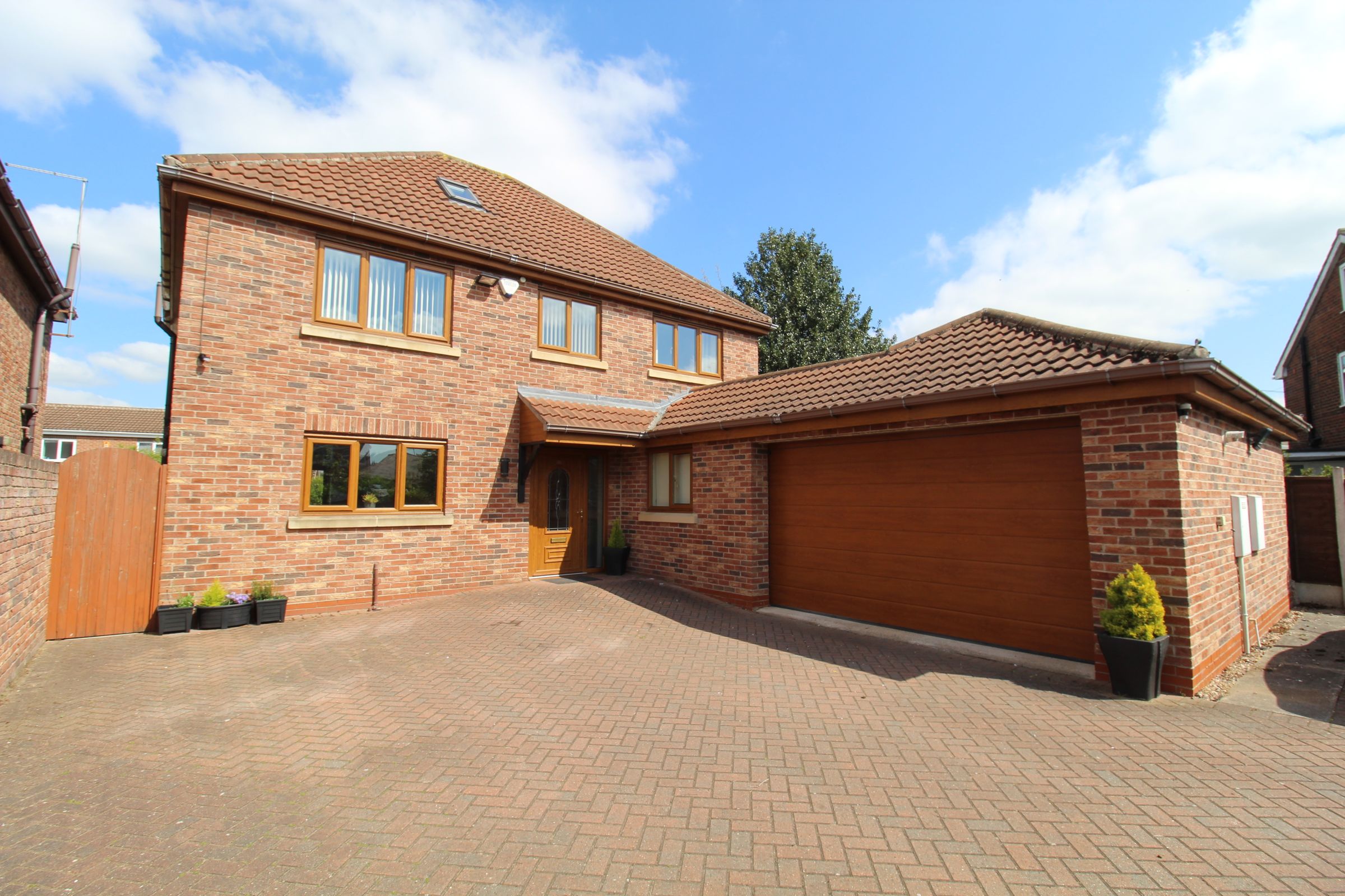 4 bed detached house for sale in Station Road, Hatfield, Doncaster DN7