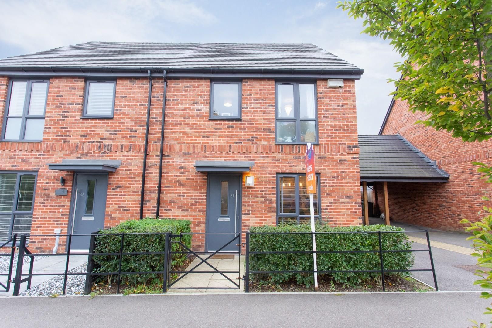 3 bed semidetached house for sale in Sir John Killick Road, Ashford