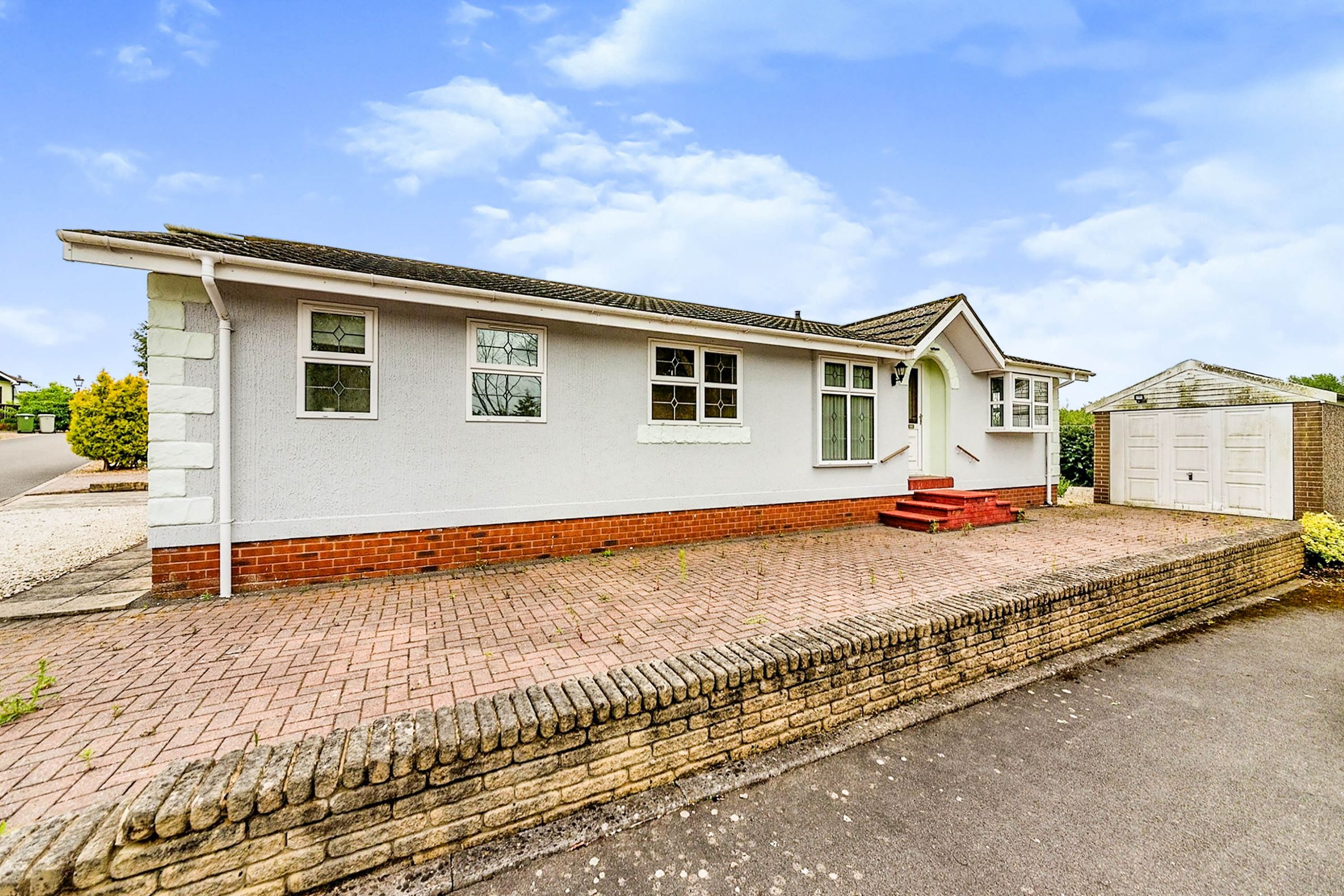 3 bed mobilepark home for sale in Ranksborough Hall, Langham, Oakham LE15,  £160,000 - Zoopla