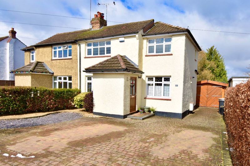 3 bed semidetached house for sale in Howard Road, Bookham, Leatherhead