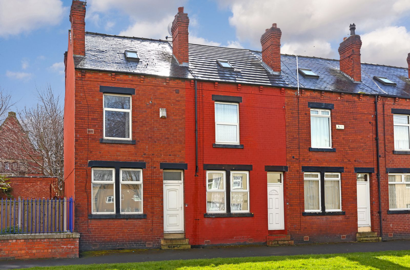 4 bed shared to rent in Woodhouse Hill Road, Leeds LS10