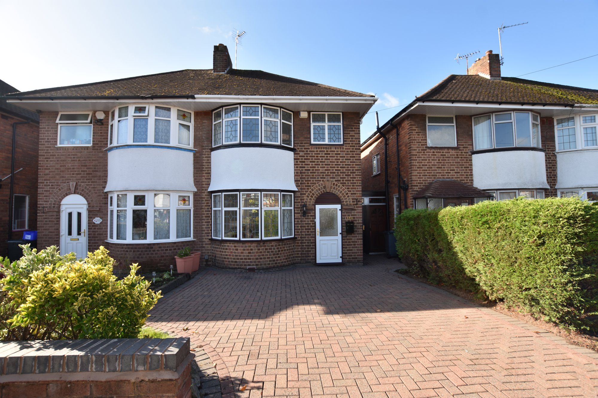 3 bed semidetached house for sale in Marcot Road, Solihull B92 Zoopla