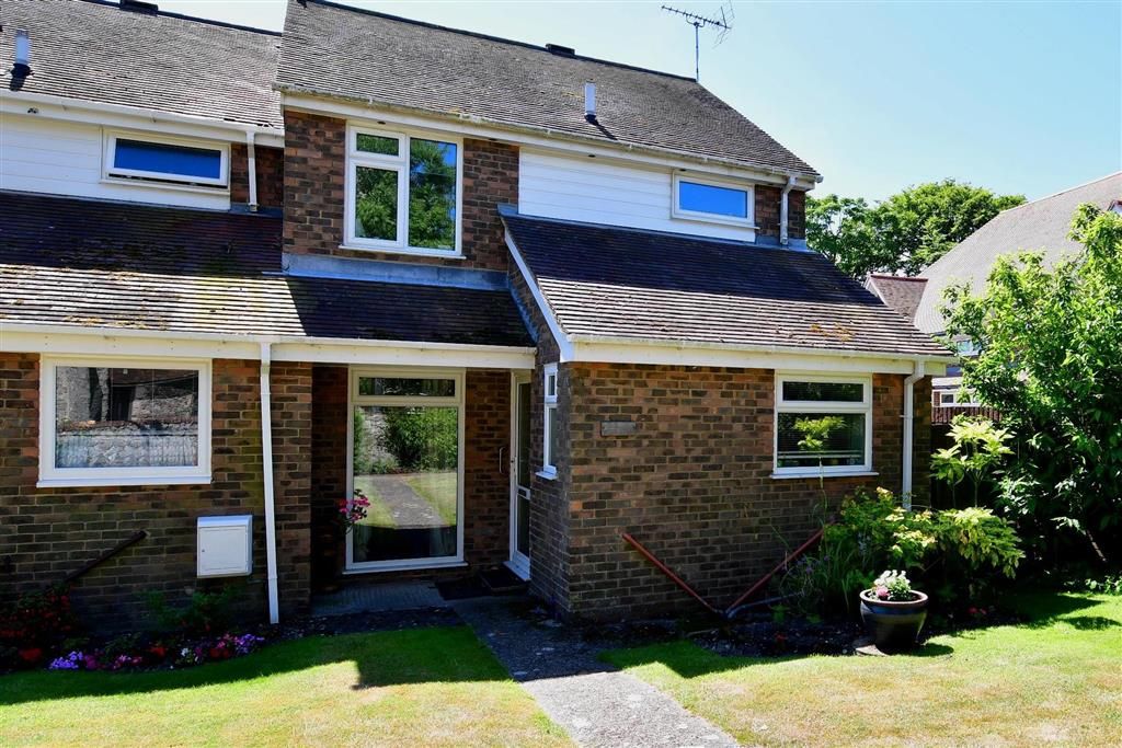 3 bed end terrace house for sale in Ashdown Crescent, New Romney, Kent