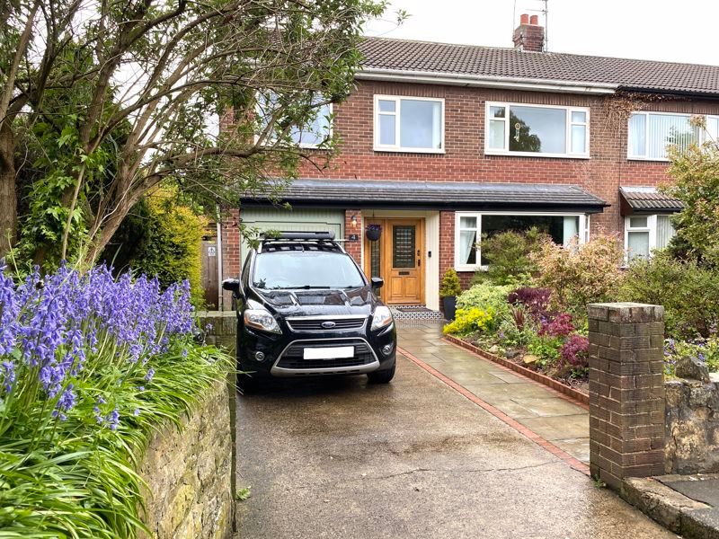 4 bed semidetached house for sale in Nookside Court, Nookside