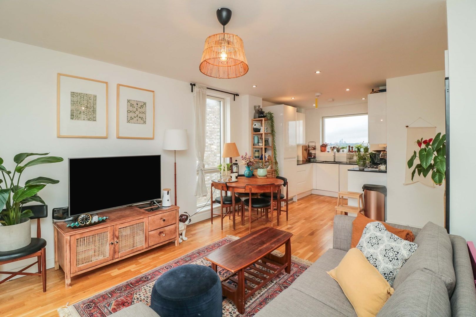 79 Sutherland Road, Walthamstow E17  